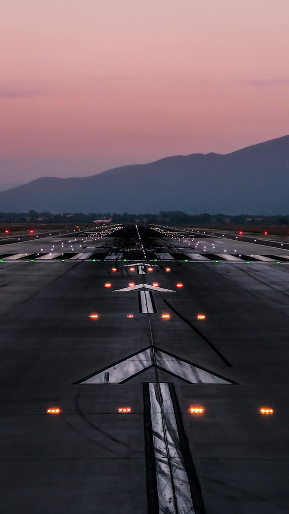 carta da parati per telefono,cielo,pista di decollo,aeroporto,orizzonte,crepuscolo