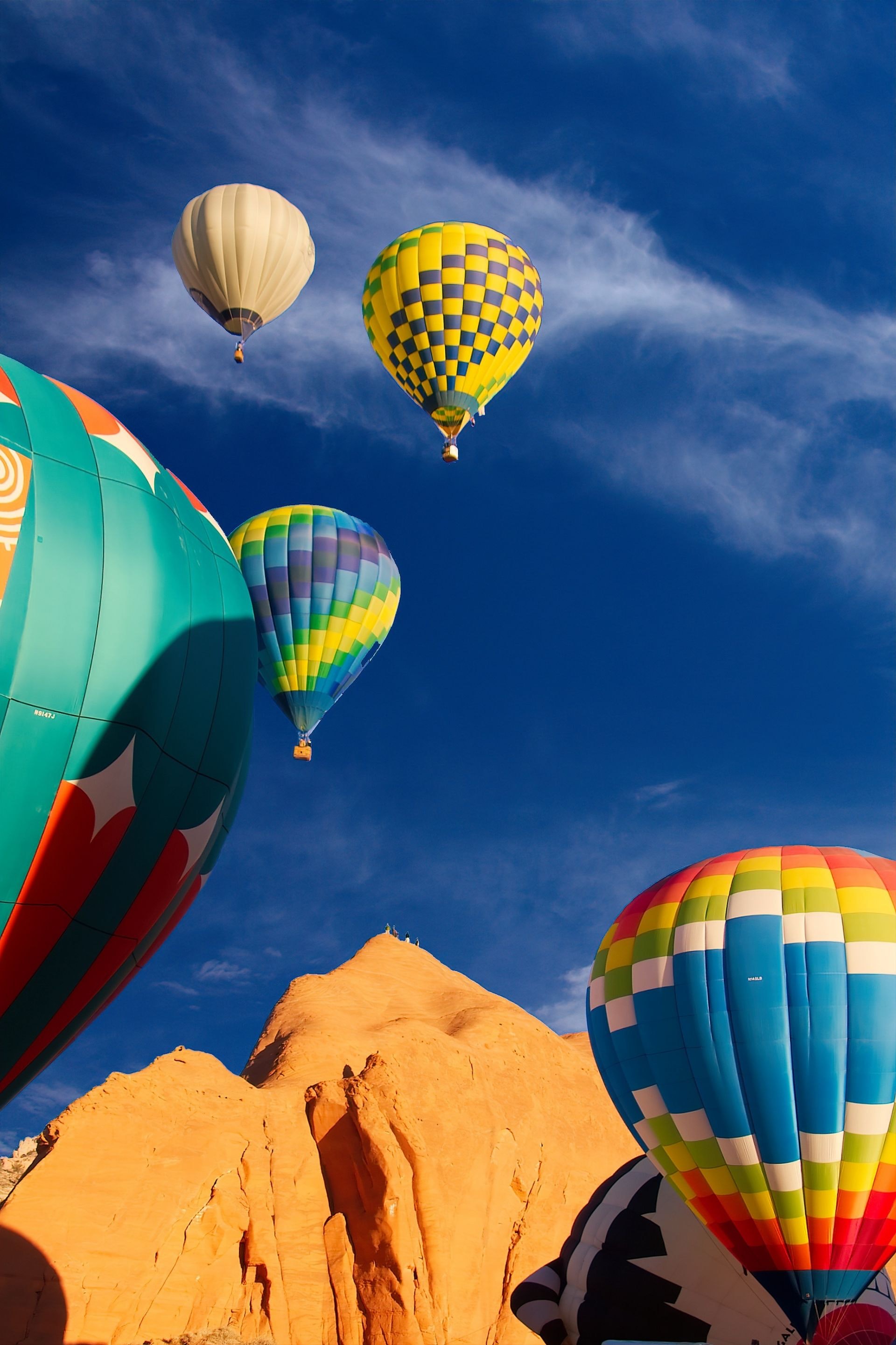 hintergrundbild für handy,heißluftballon,heißluftballon fahren,himmel,tagsüber,ballon