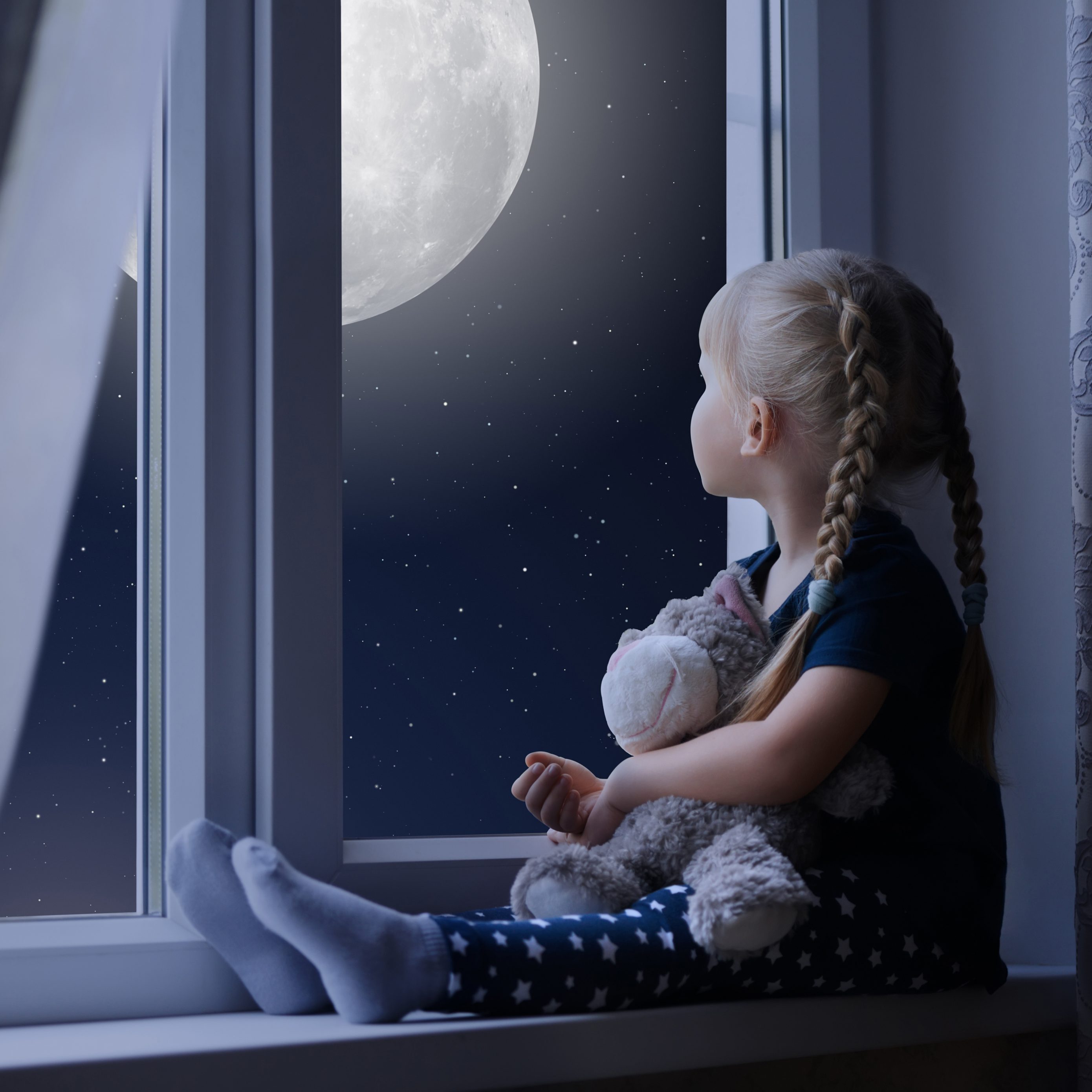 sad wallpaper,window,child,toddler,blond,photography