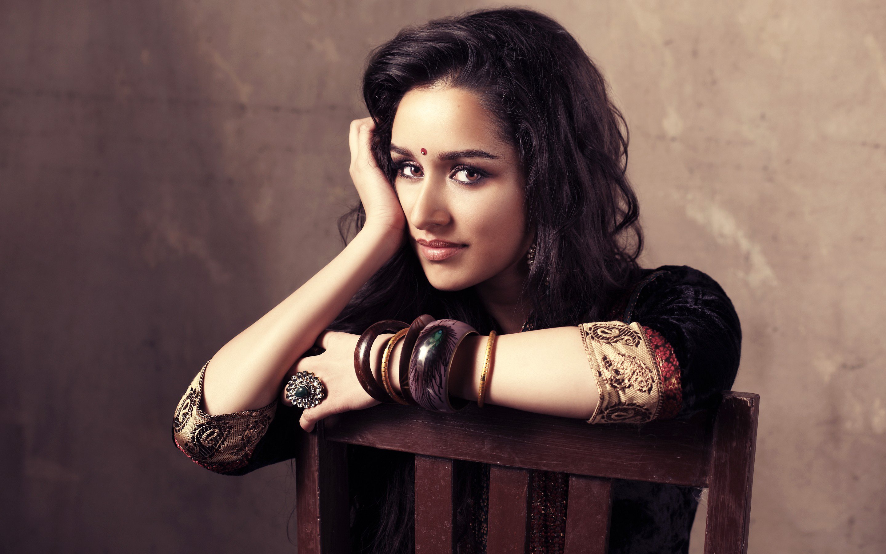 shraddha kapoor hd wallpaper,photo shoot,beauty,photography,portrait,black hair