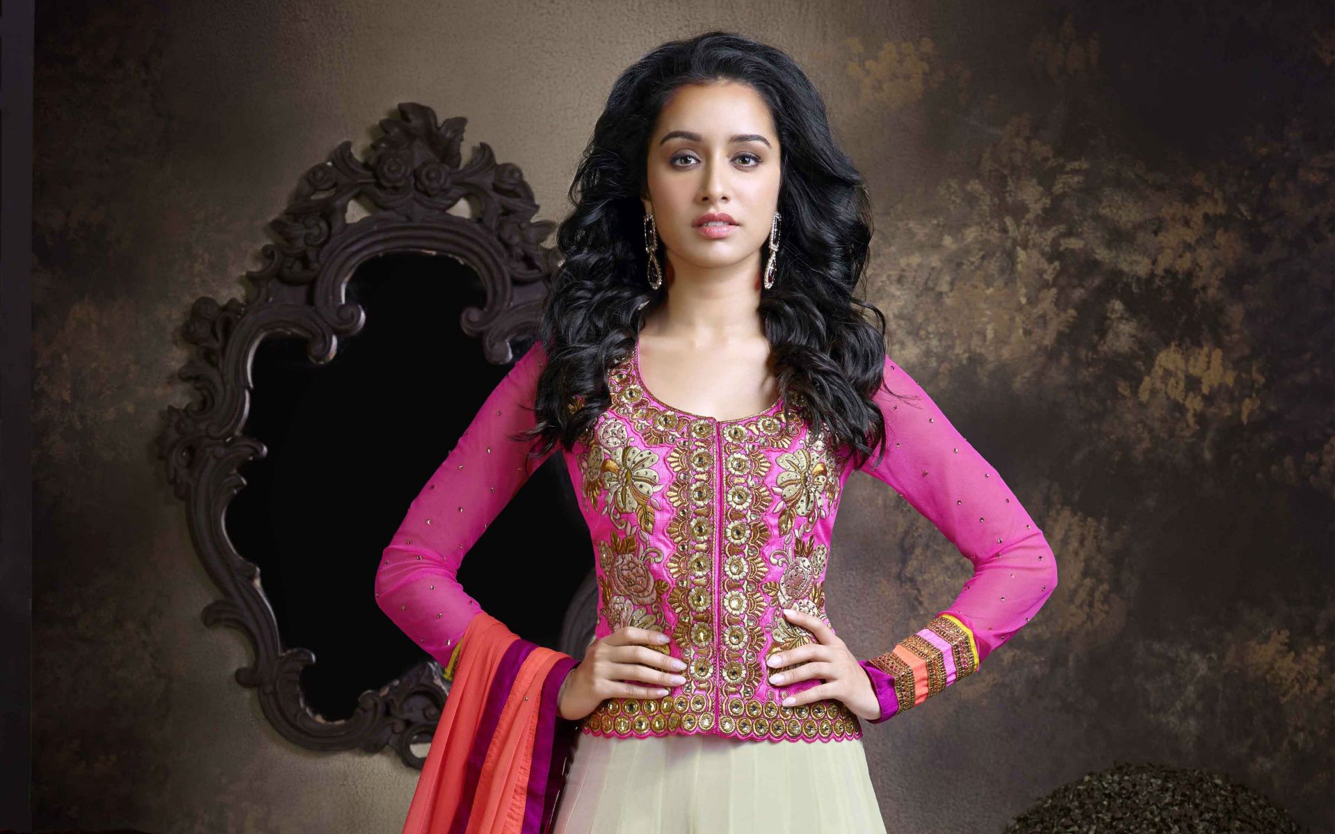 shraddha kapoor fond d'écran hd,rose,vêtements,mannequin,vêtements de cérémonie,beauté