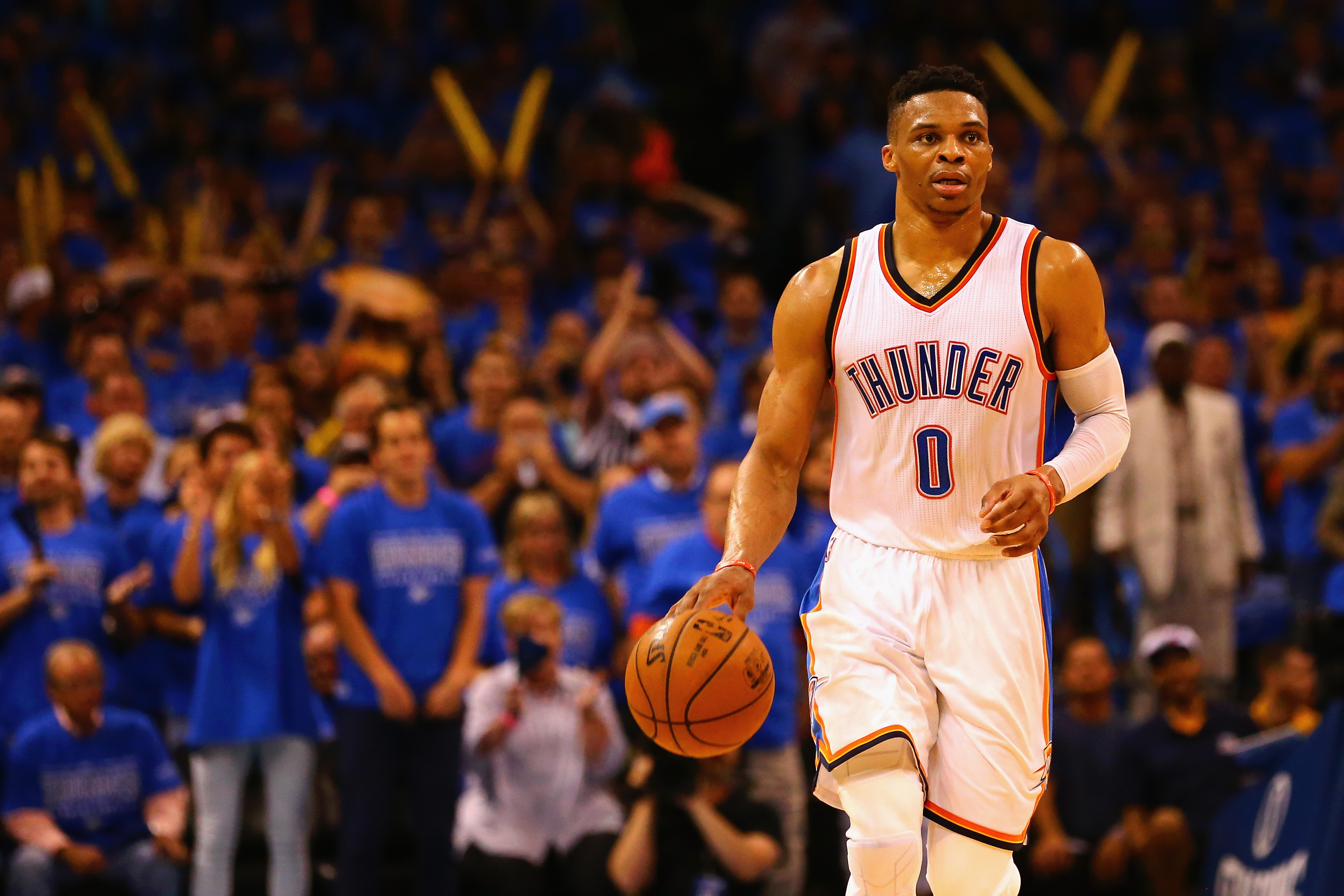 fond d'écran russell westbrook,des sports,joueur de basketball,joueur,basketball,mouvements de basket ball