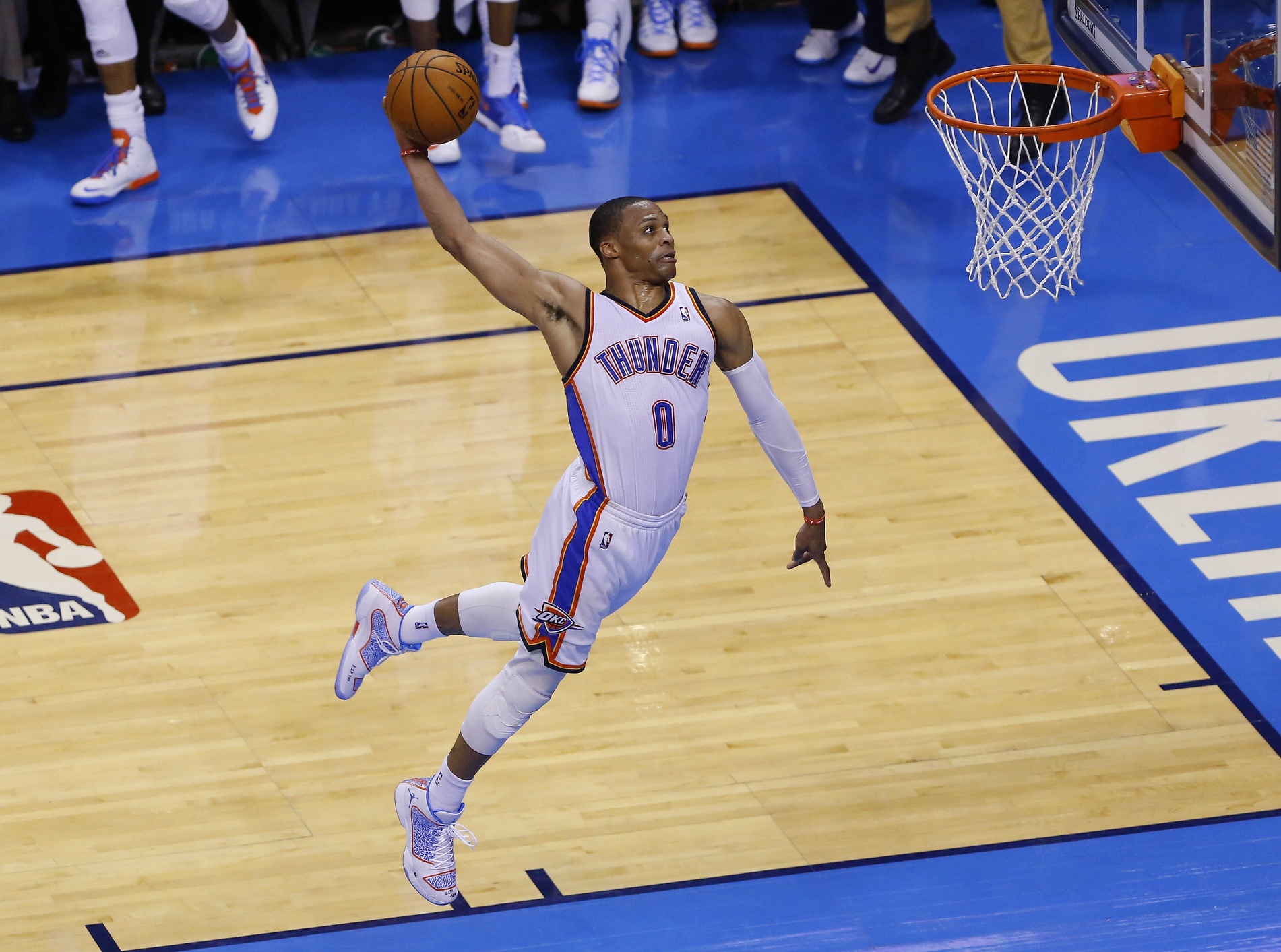 russell westbrook wallpaper,sports,basketball player,basketball moves,ball game,player