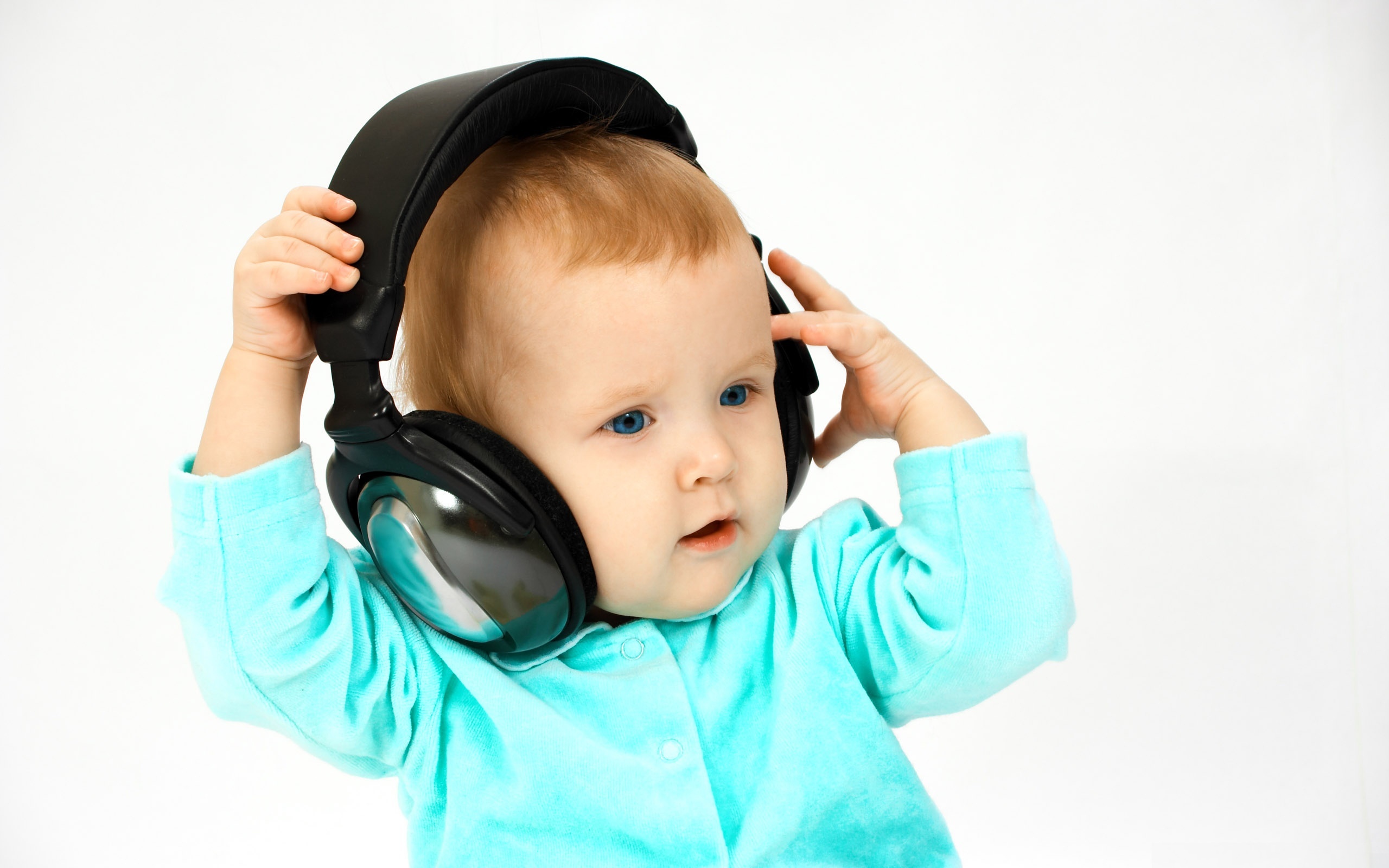baby wallpaper hd,auriculares,niño,equipo de sonido,escuchando,bebé