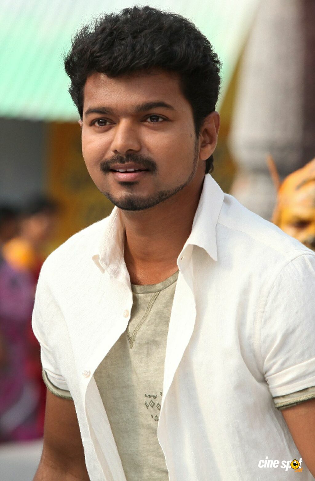 ilayathalapathy vijay sfondi hd,fronte,freddo,barechested,giocatore di cricket,sorridi