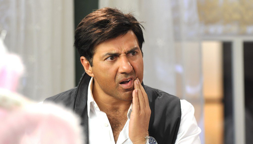 sunny deol wallpaper,chin,nose,white collar worker,gesture,smile