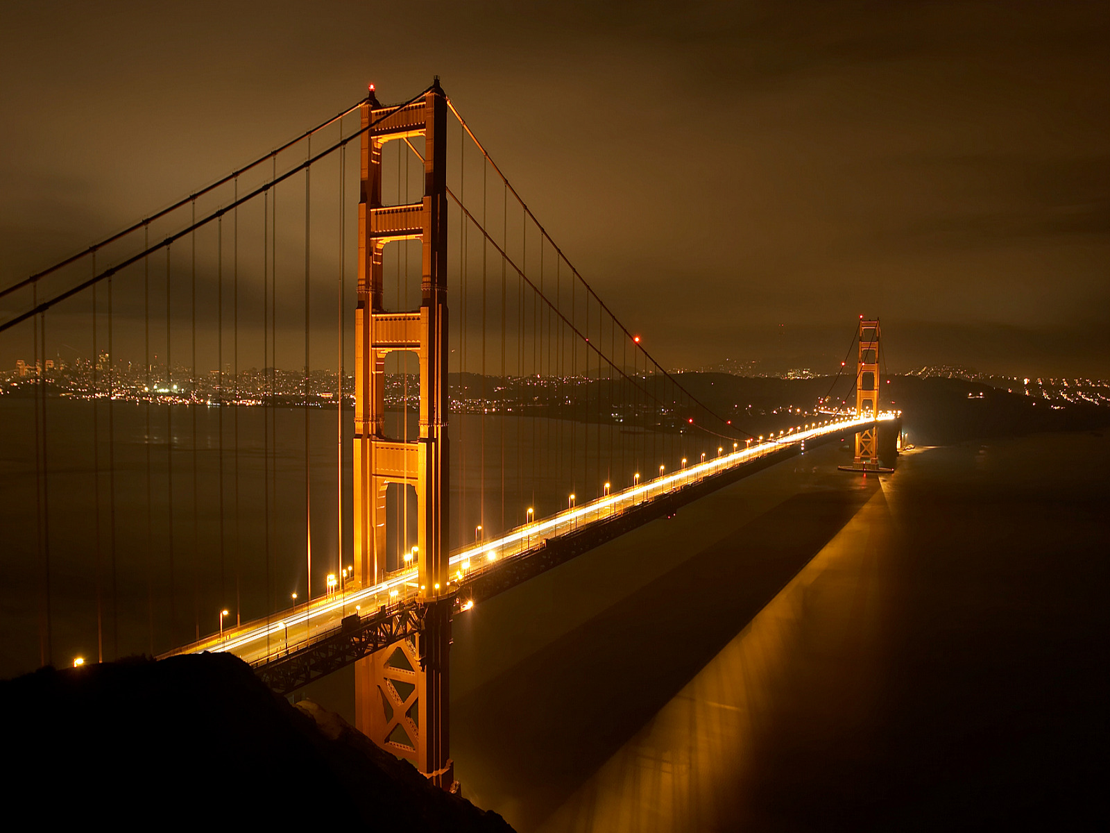 fondo de pantalla de golden gate bridge,puente,cielo,puente suspendido en cables,agua,puente colgante