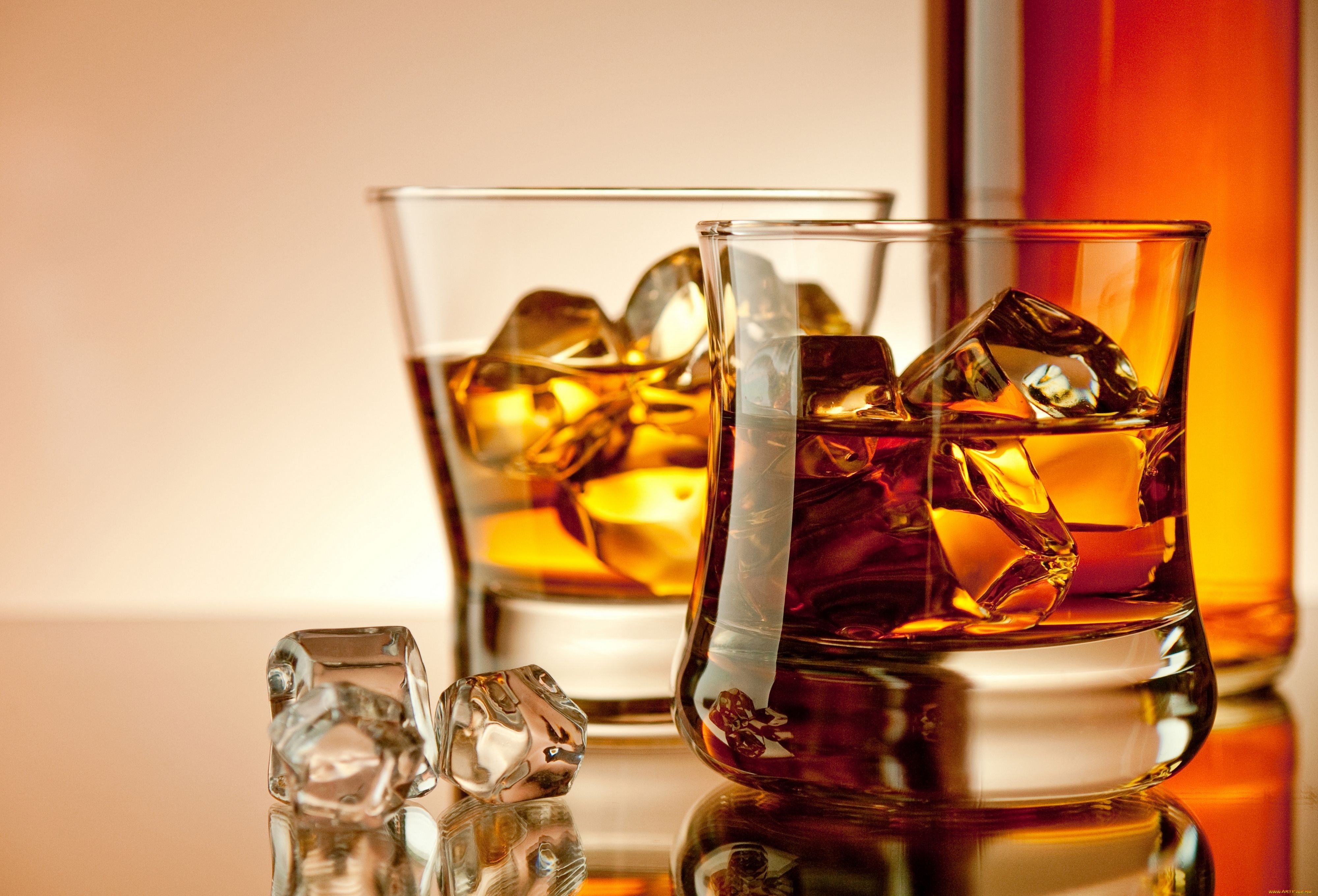 carta da parati di whisky,alcool,bevanda,vetro vecchio stile,bevanda distillata,whisky scozzese