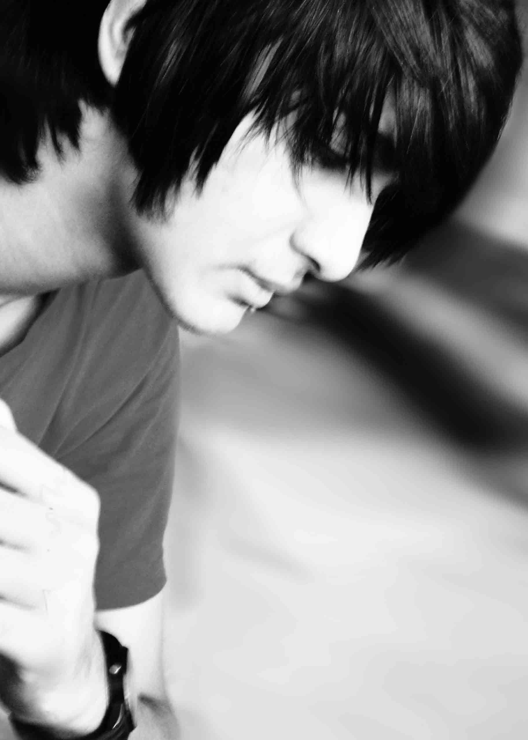 sad love wallpaper free download,white,black,hair,black and white,nose