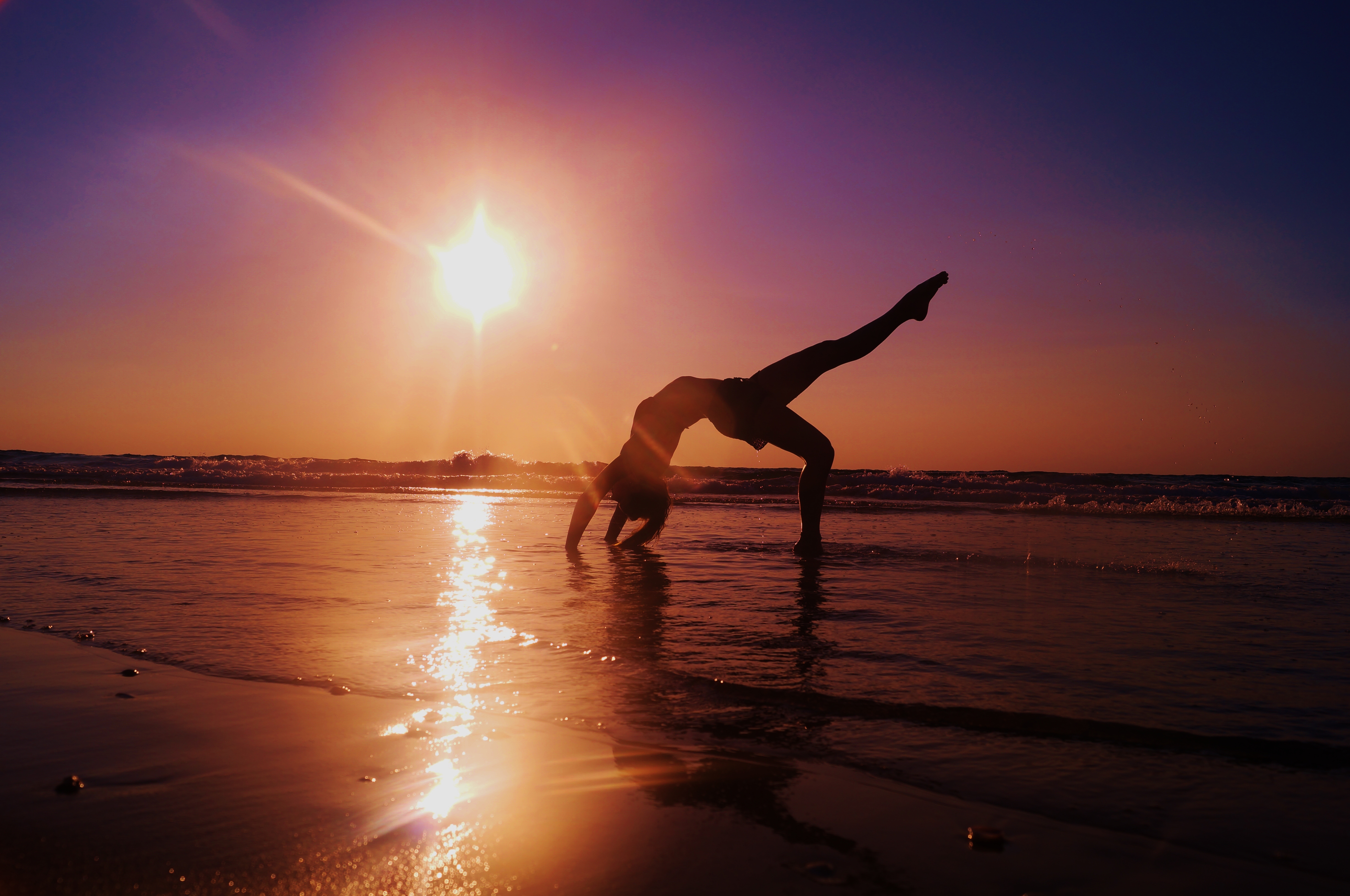 yoga wallpaper,himmel,akrobatik,spaß,glücklich,körperliche fitness