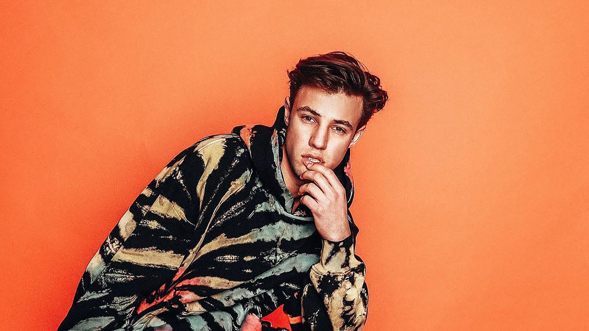 carta da parati cameron dallas,freddo,fotografia,ritratto,barba,capelli neri