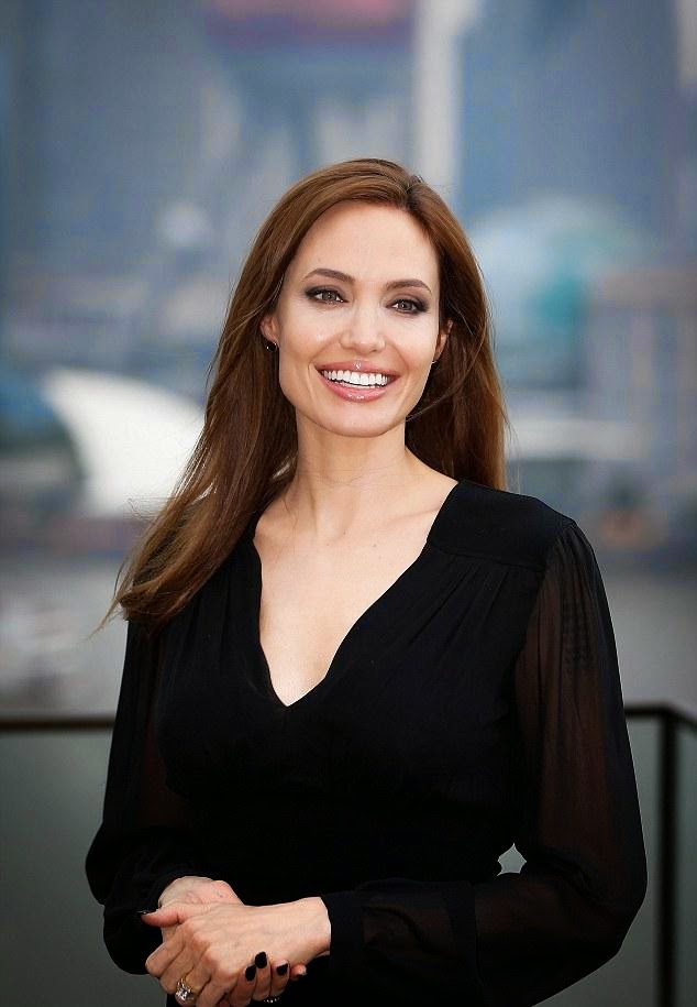 angelina jolie hd wallpaper,haar,schönheit,frisur,angestellter,lächeln