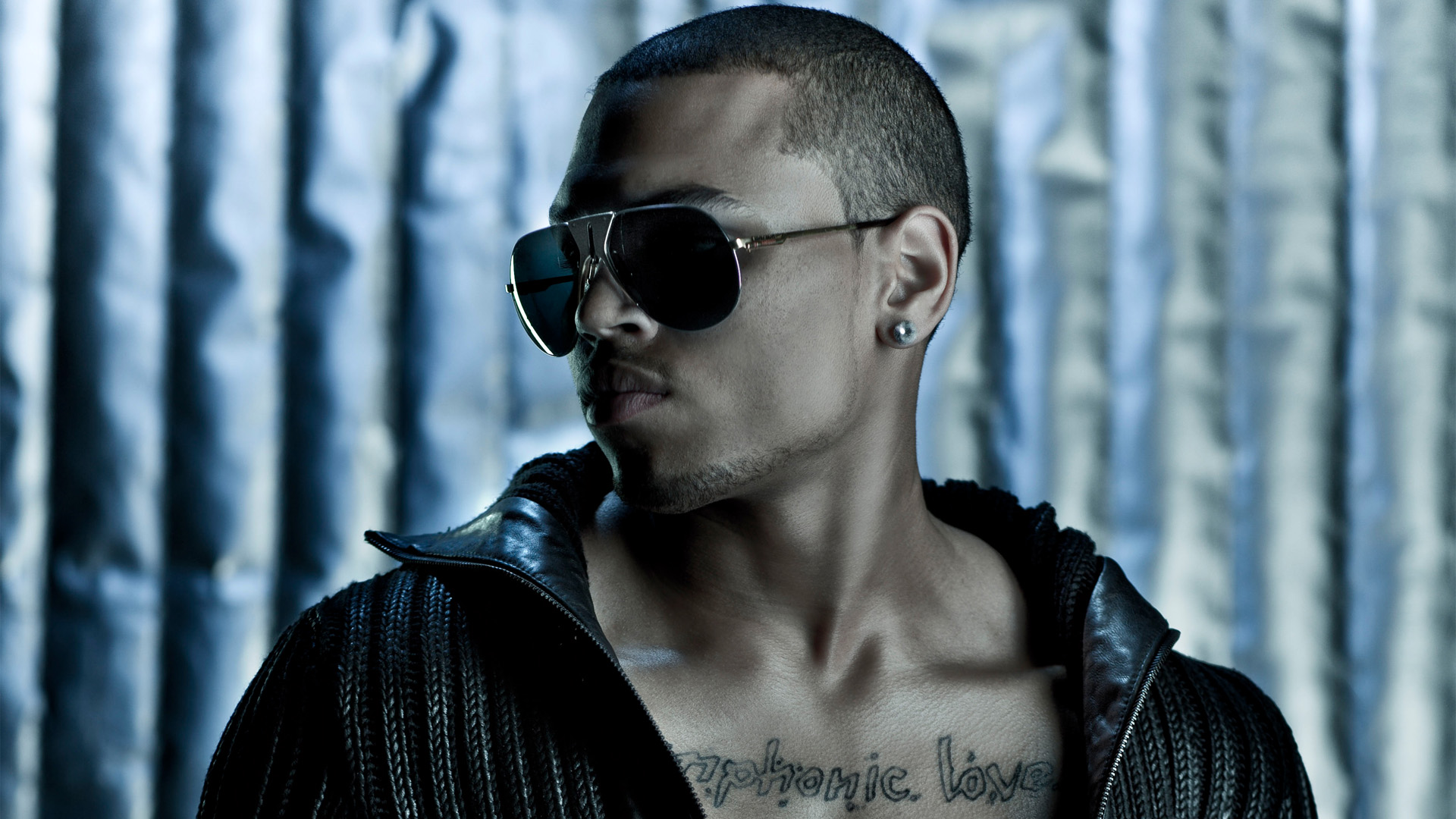 fondo de pantalla de chris brown,gafas,gafas de sol,frio,cabello,vasos