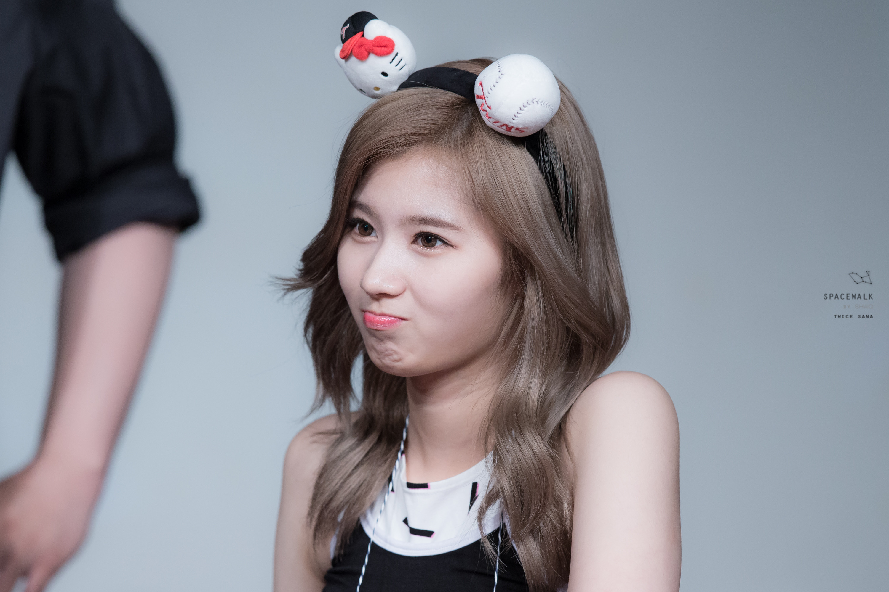 sana wallpaper,hair,white,hairstyle,beauty,ear