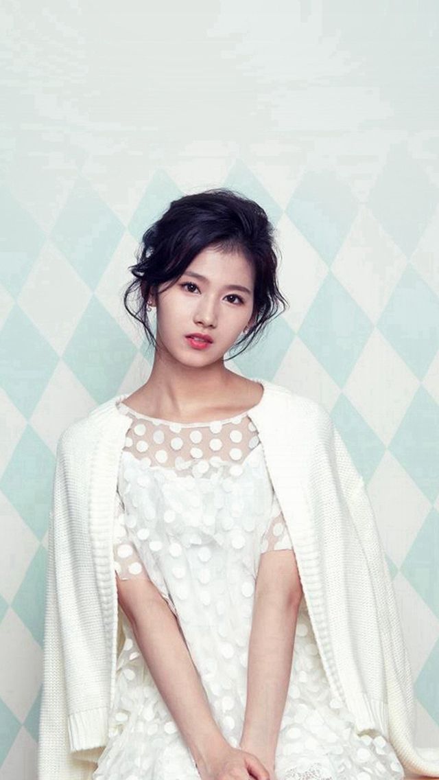 sana wallpaper,hair,white,hairstyle,beauty,skin