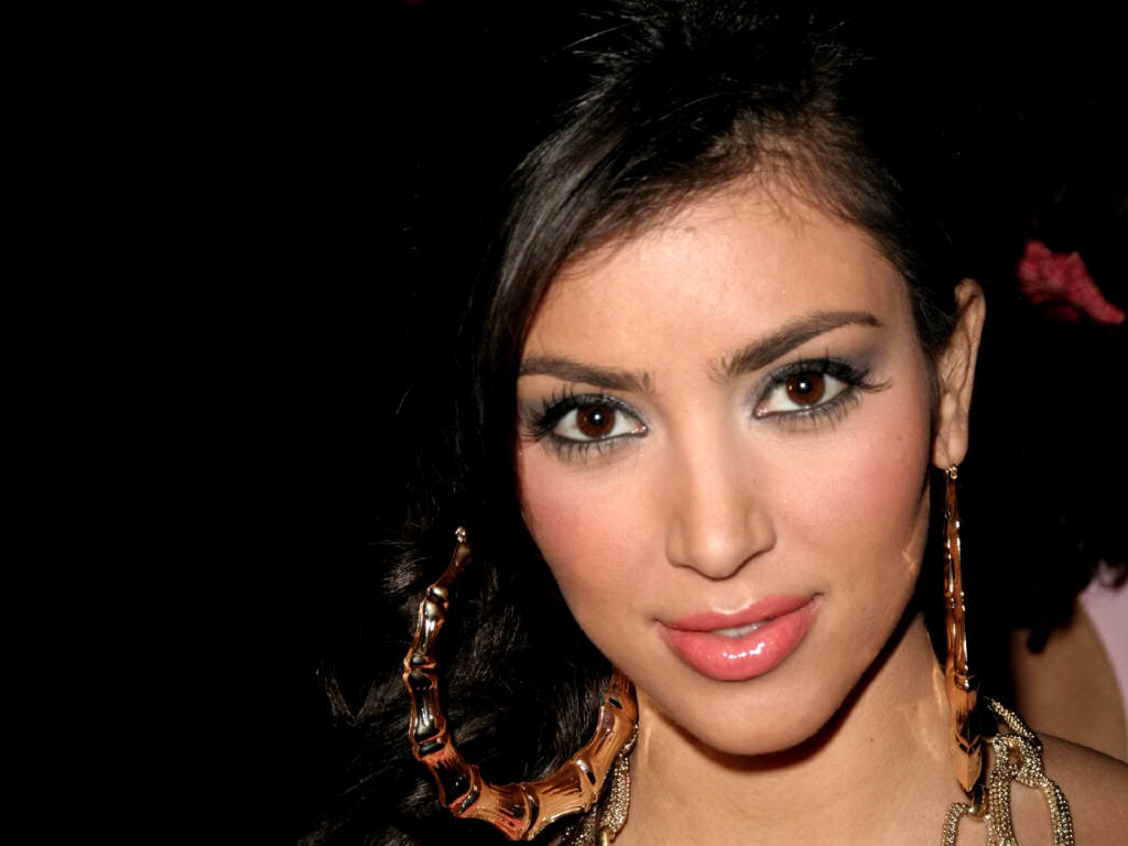 kim kardashian wallpaper,hair,face,eyebrow,lip,nose