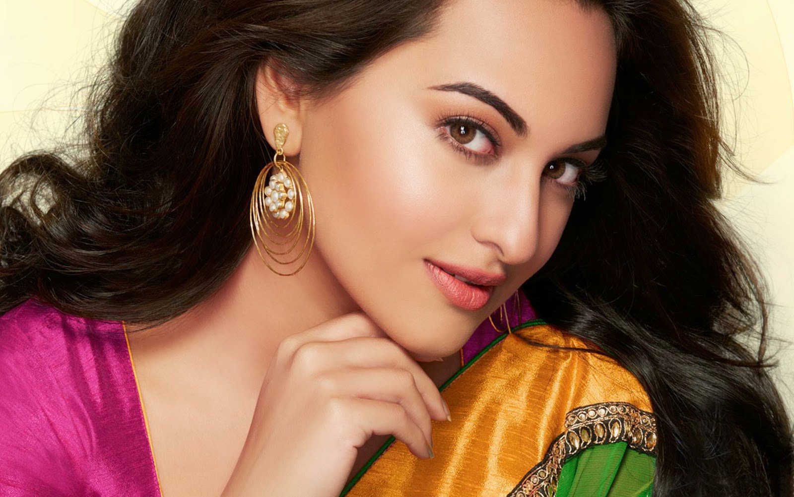 sonakshi sinha hd wallpaper,capelli,viso,acconciatura,sopracciglio,bellezza