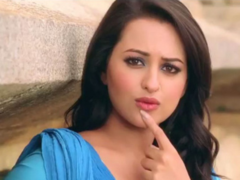 sonakshi sinha hd wallpaper,hair,face,lip,skin,eyebrow