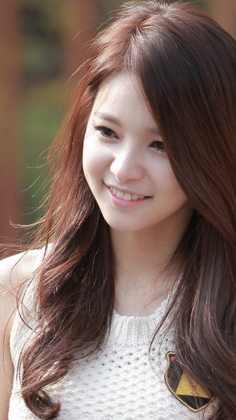 korean girl wallpaper,hair,face,hairstyle,hair coloring,layered hair