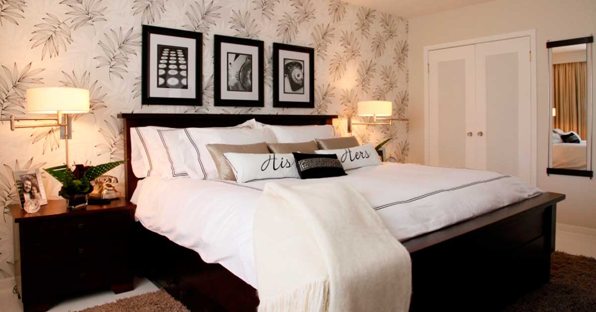 wallpaper dinding kamar tidur romantis,bedroom,bed,furniture,room,bed sheet