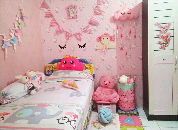 wallpaper kamar anak,room,pink,wallpaper,furniture,wall