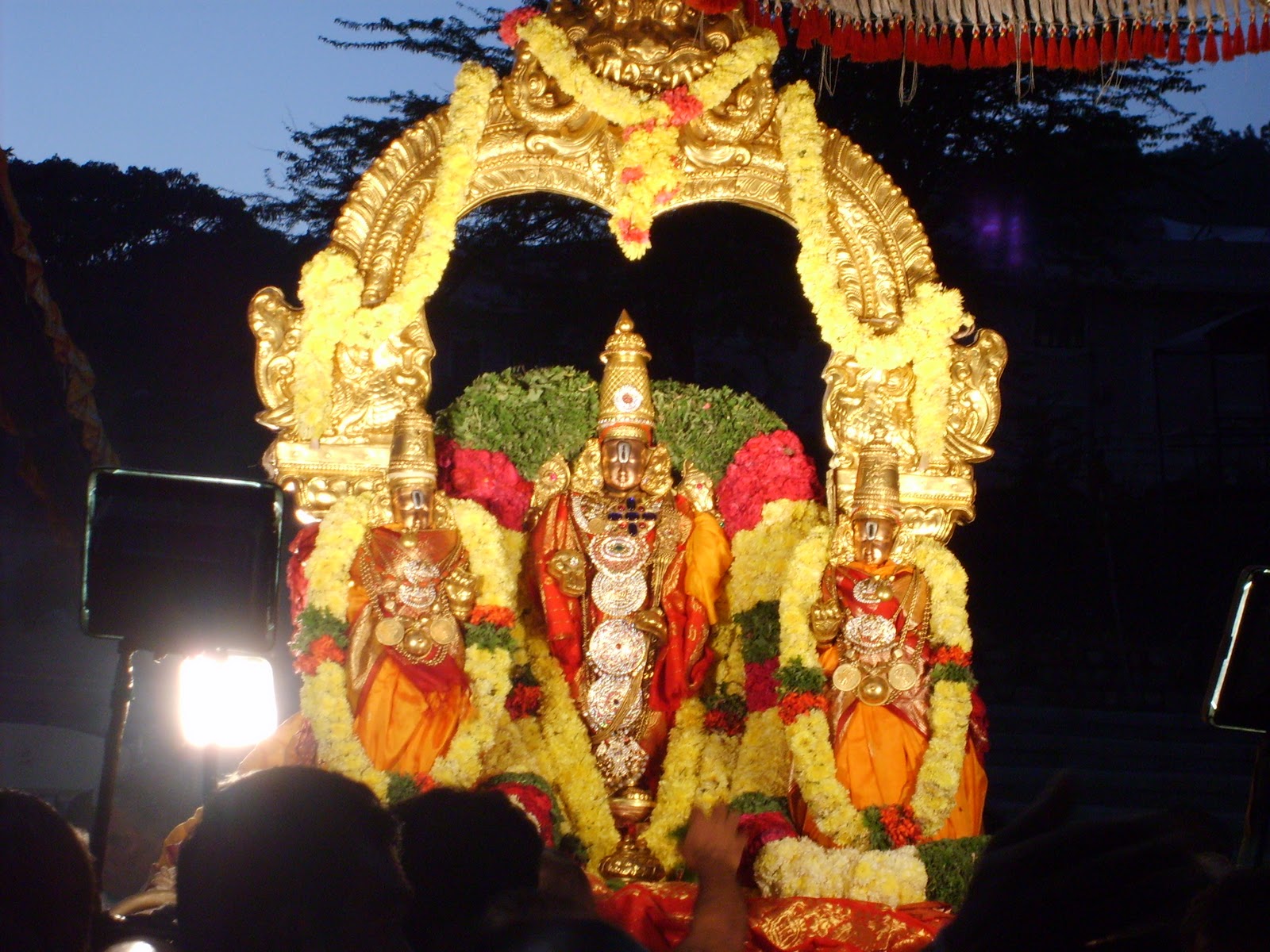 ロードvenkateswara hd壁紙,ヒンドゥー寺院,寺院,礼拝所,伝統,神社