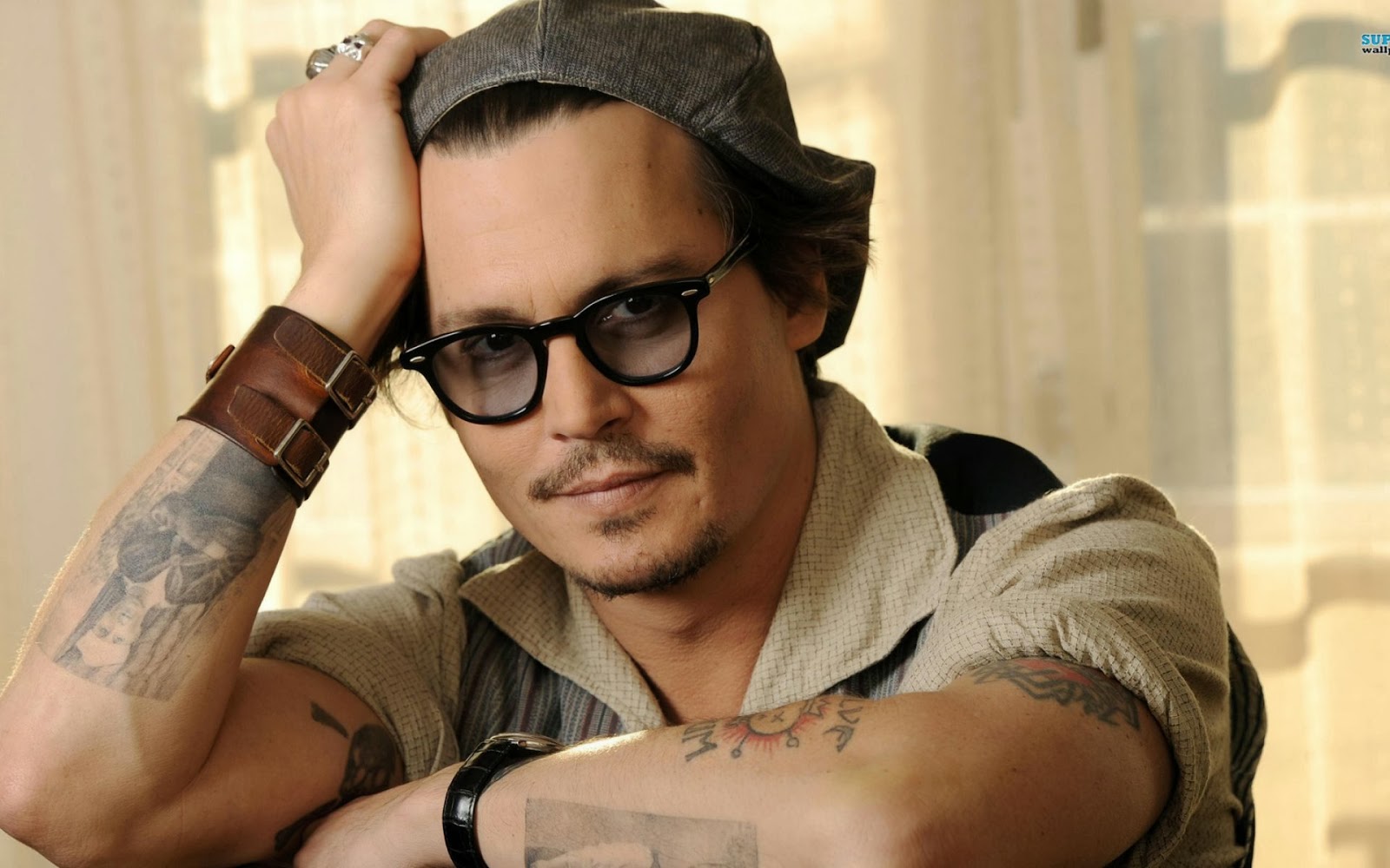 sfondo di johnny depp,occhiali,freddo,bicchieri,tatuaggio,occhiali da sole