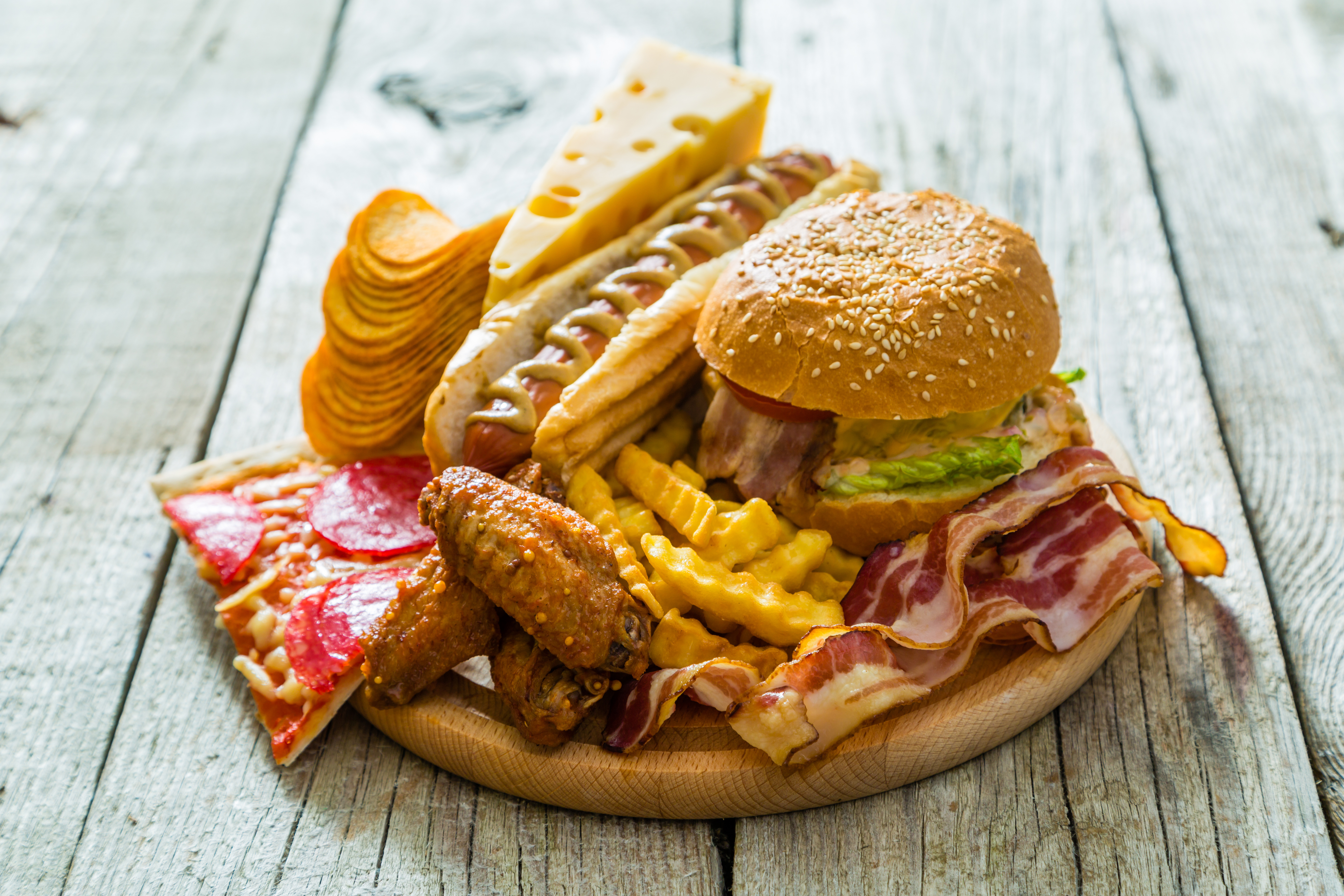 fondo de pantalla de hamburguesa,plato,comida,comida chatarra,comida rápida,hamburguesa