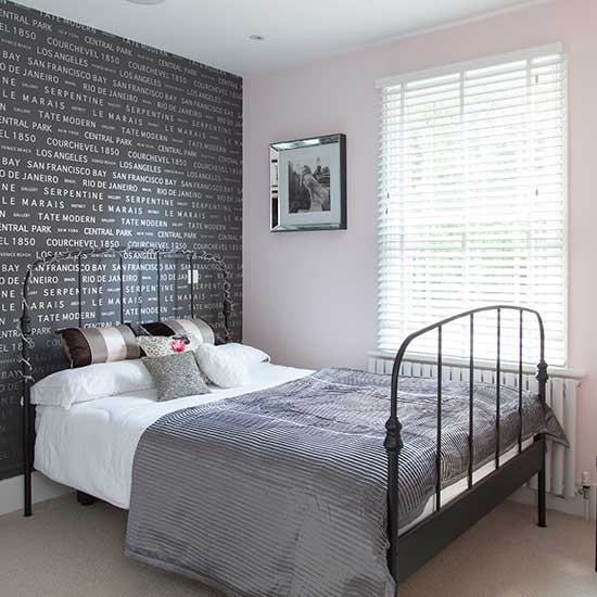 dormitorio de papel tapiz gris,dormitorio,mueble,cama,habitación,marco de la cama