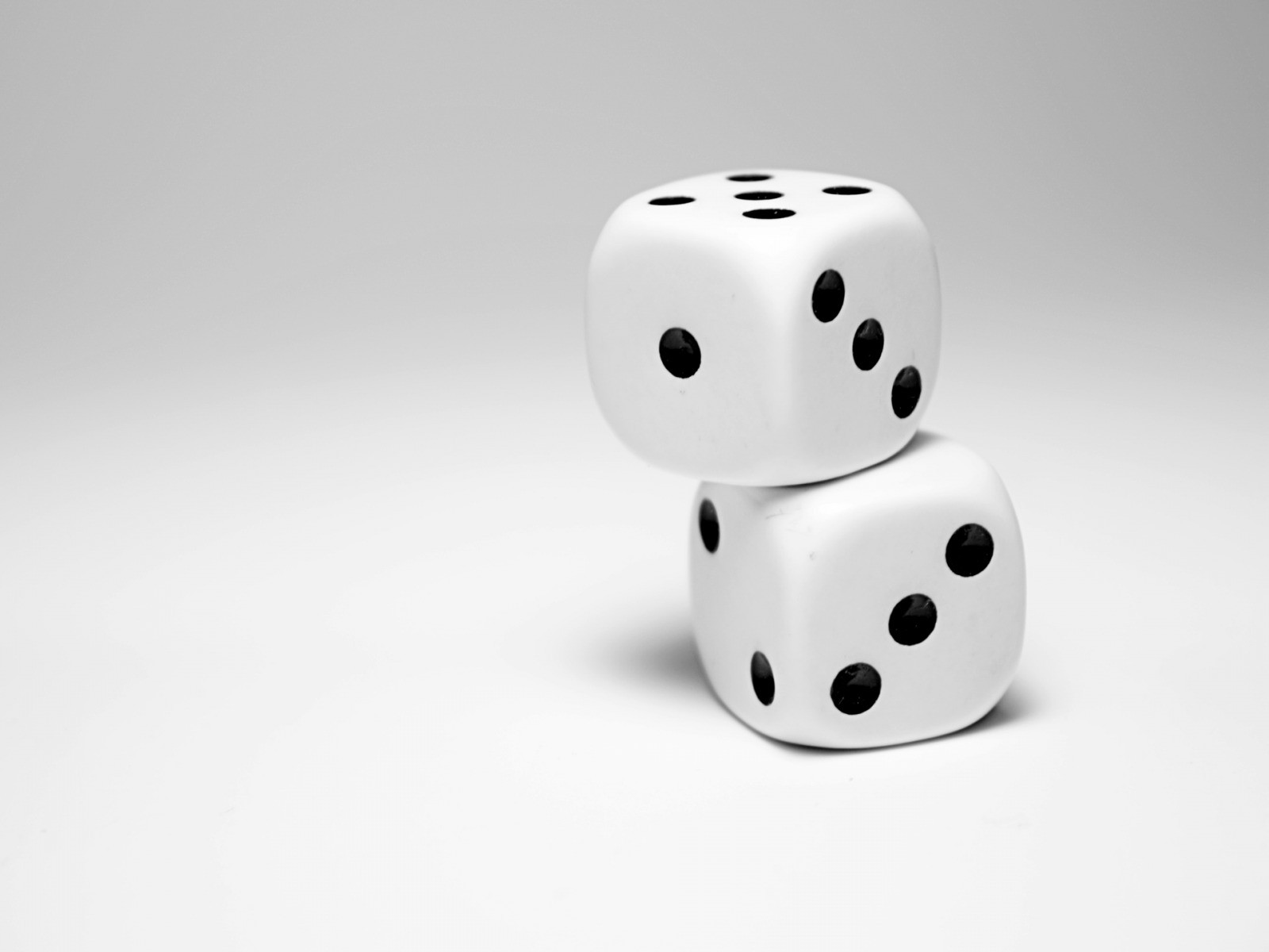 dice wallpaper,games,dice game,indoor games and sports,dice,recreation