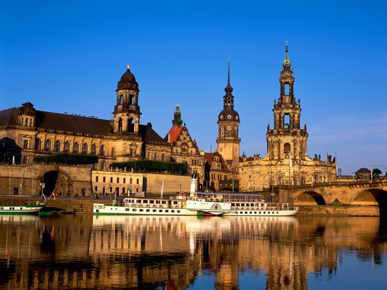 germany wallpaper,landmark,city,building,reflection,architecture