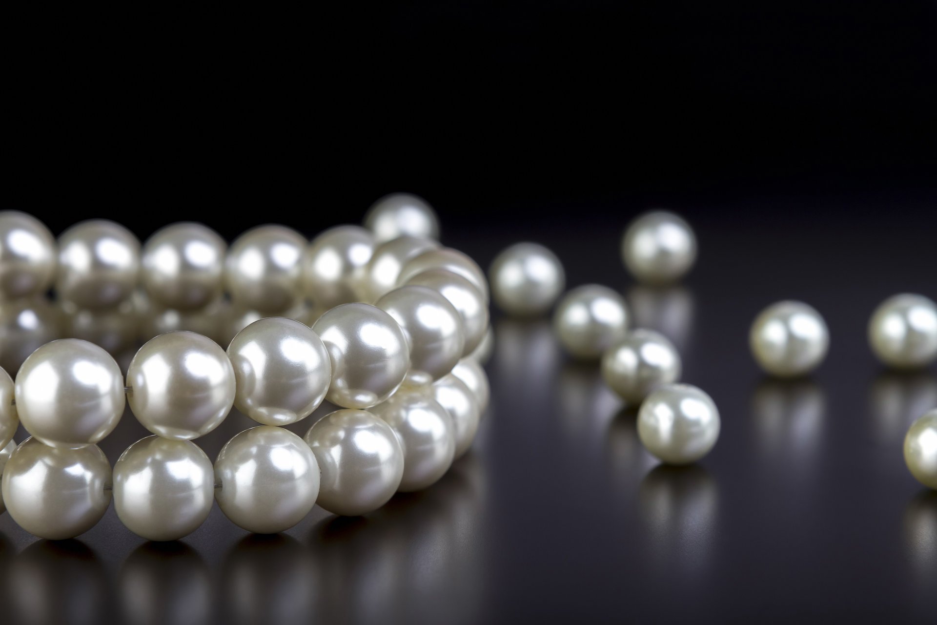 pearl wallpaper,jewellery,pearl,fashion accessory,gemstone,bead