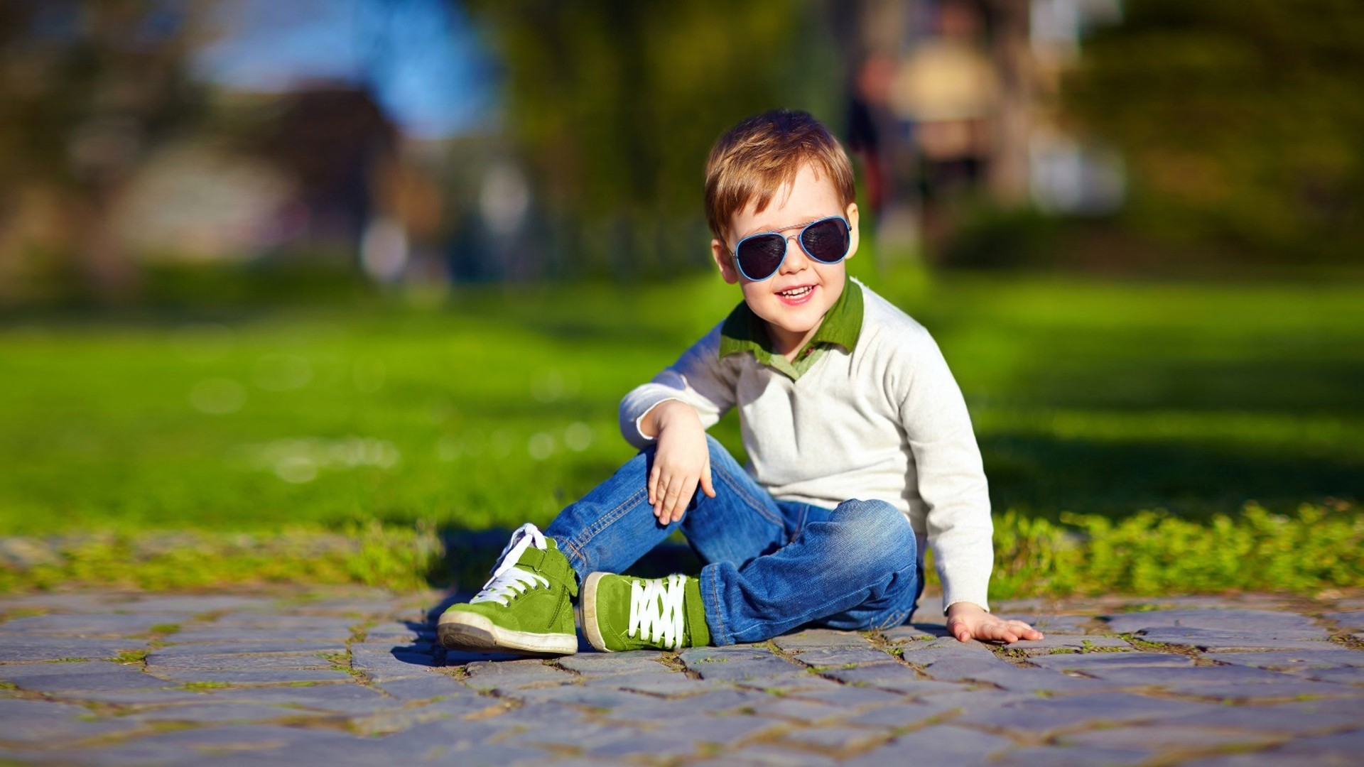 fond d'écran garçon hd,photographier,gens,lunettes,enfant,herbe