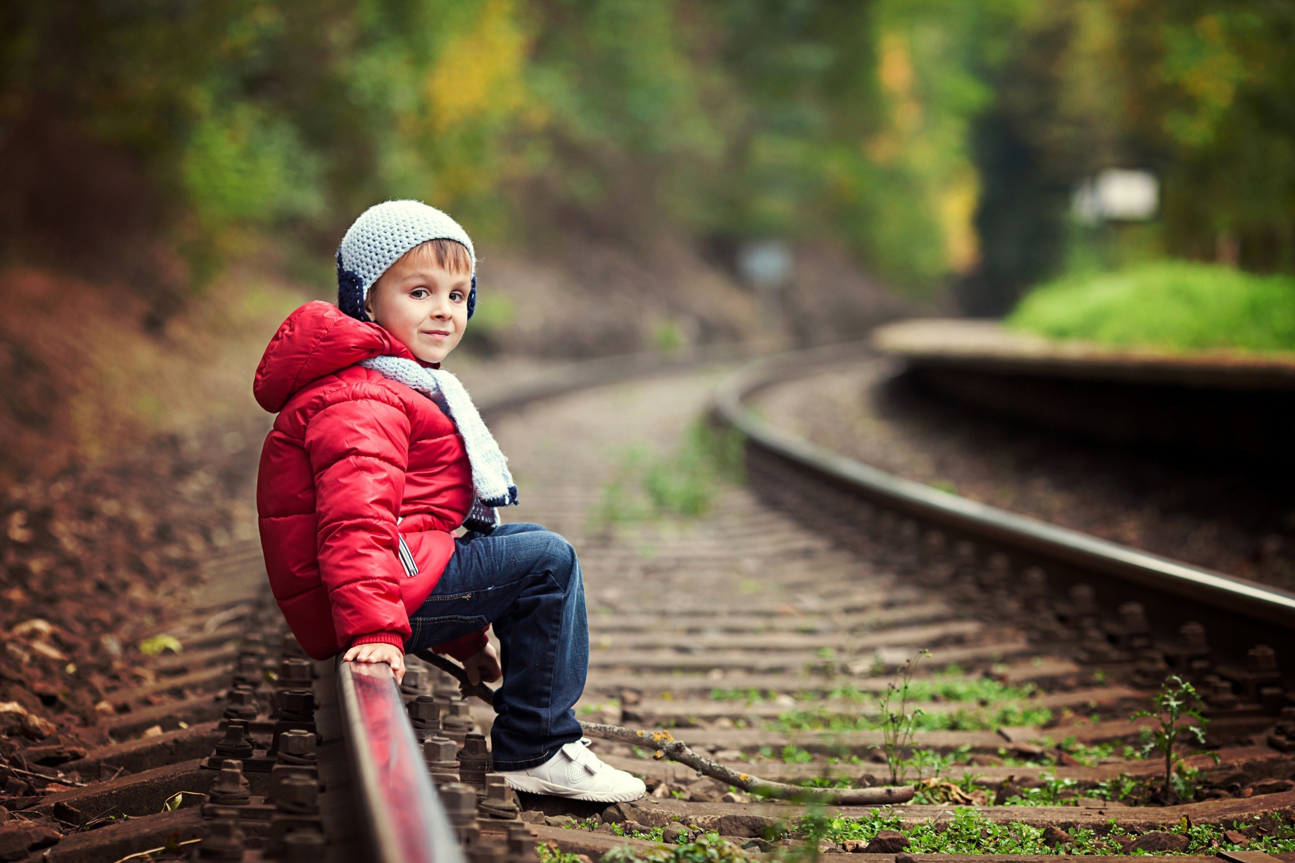 boy wallpaper hd,people in nature,track,transport,child,leaf