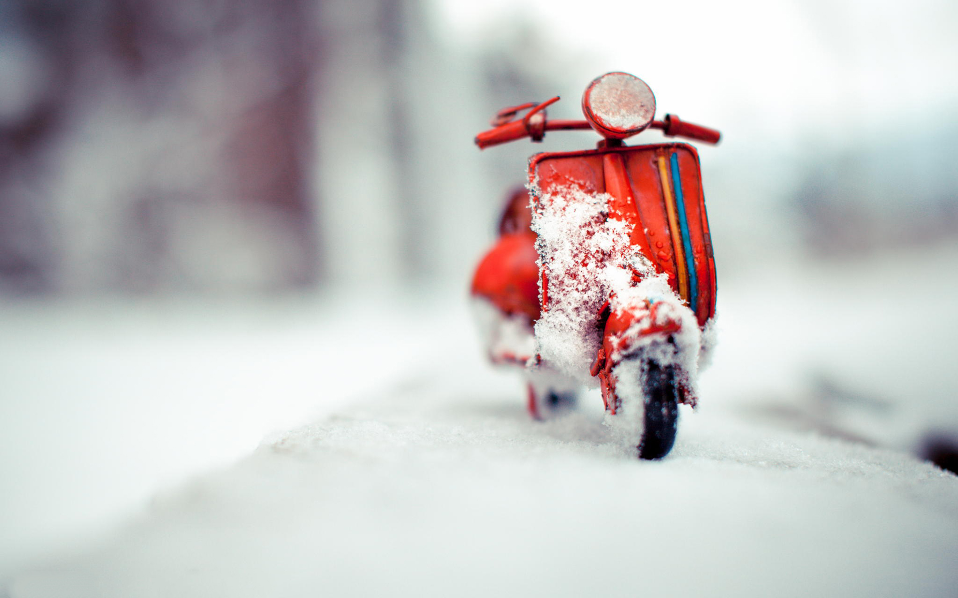 wallpaper de,red,motorcycle,vehicle,snow,winter