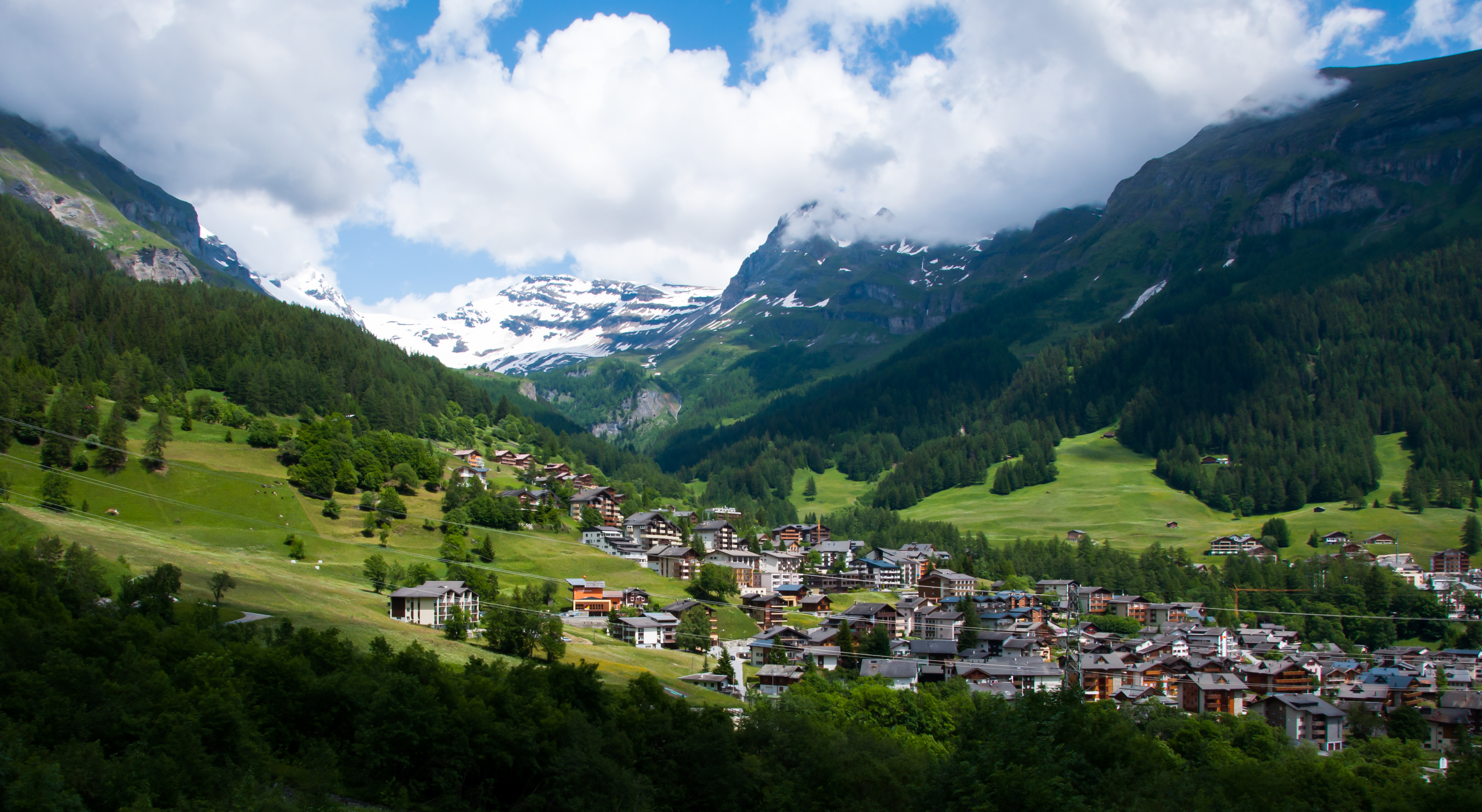 fond d'écran du village,montagne,chaîne de montagnes,paysage naturel,la nature,village de montagne