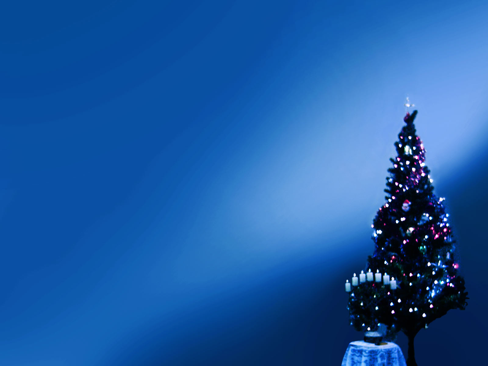 Carta da parati a tema gratis blu albero di natale cielo blu cobalto
