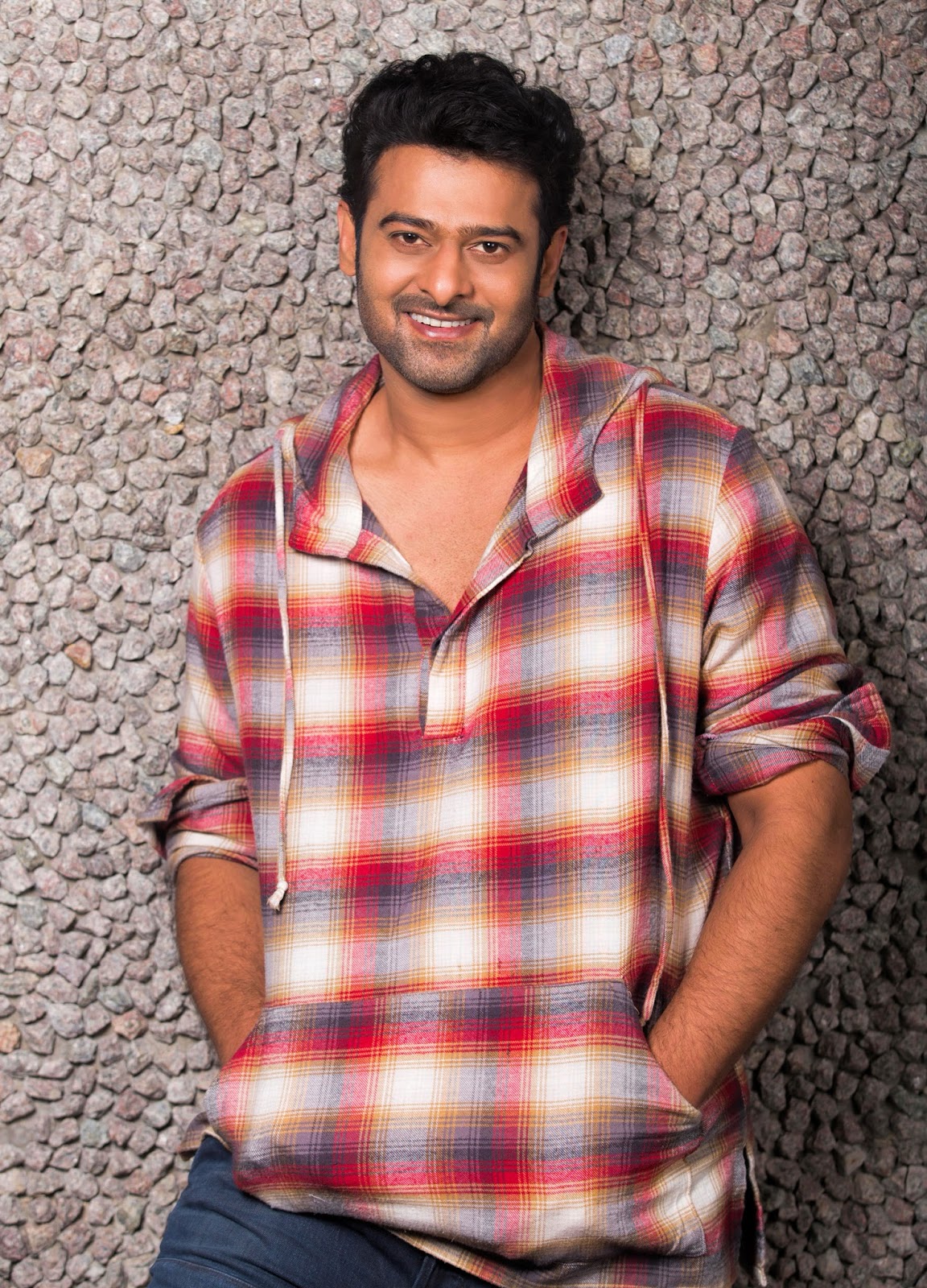 prabhas hdの壁紙,チェック柄,衣類,パターン,涼しい,スリーブ