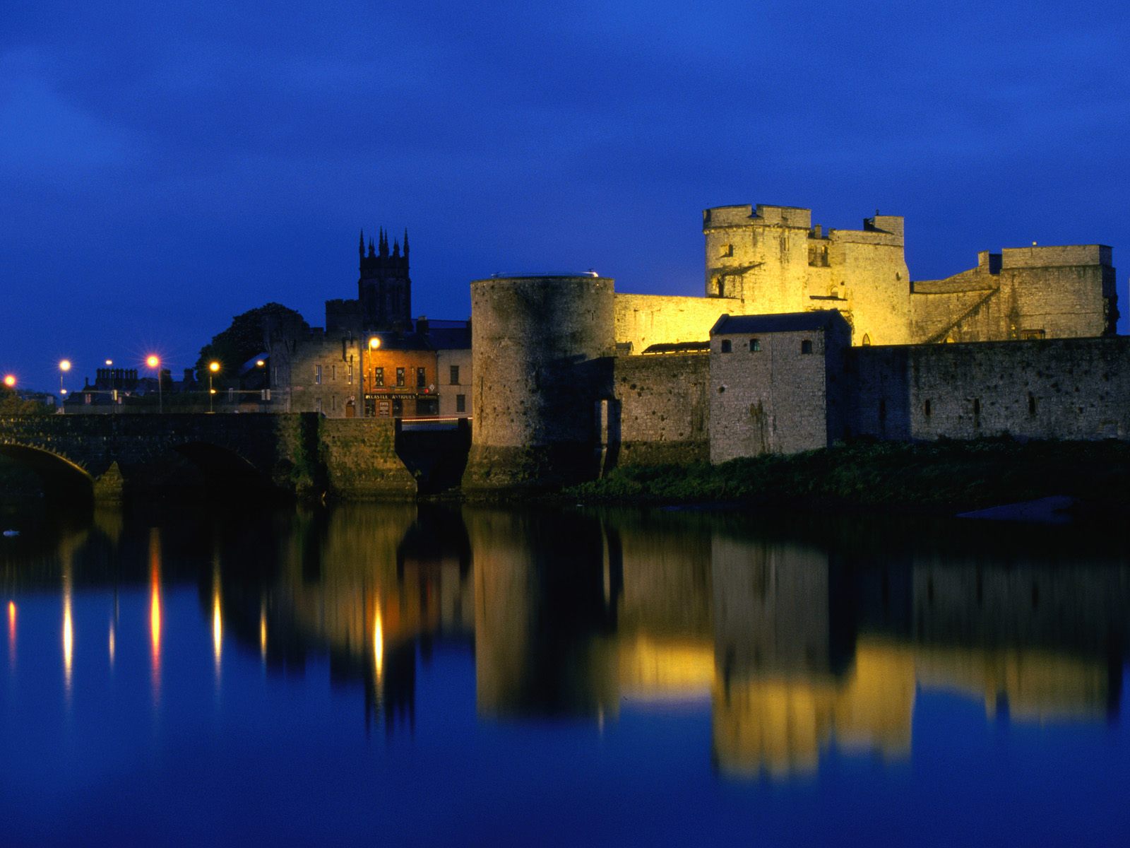 high hd wallpaper,reflection,waterway,castle,water castle,sky