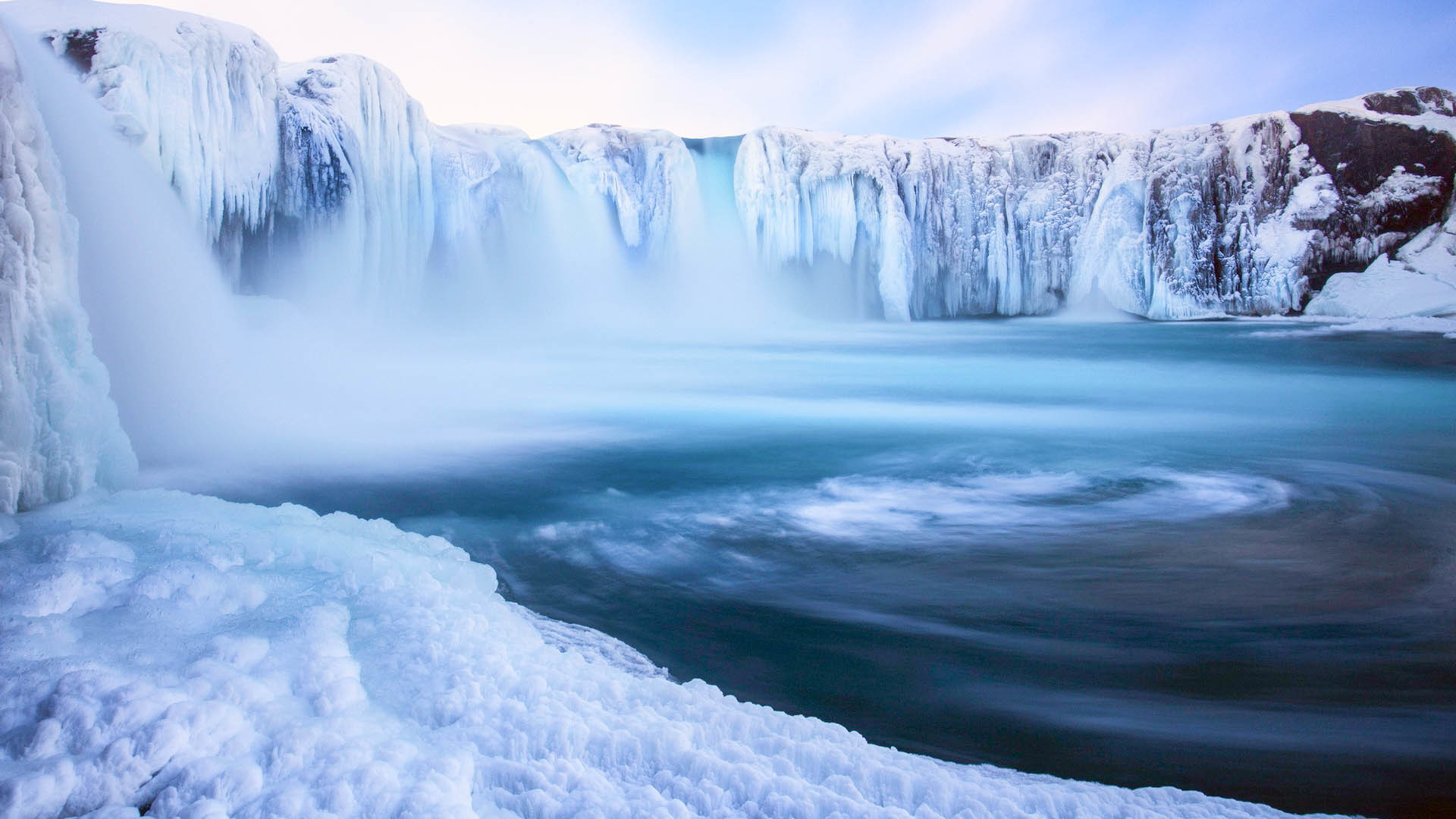 sfondi ad alta definizione,corpo d'acqua,cascata,paesaggio naturale,natura,risorse idriche