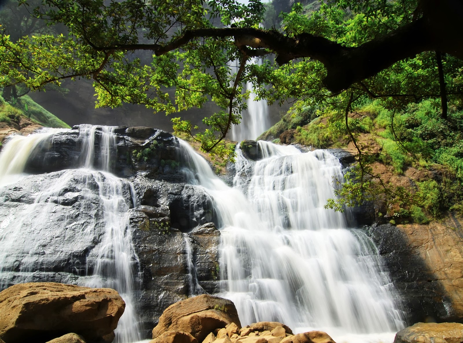 gambar wallpaper bergerak,waterfall,water resources,body of water,natural landscape,nature