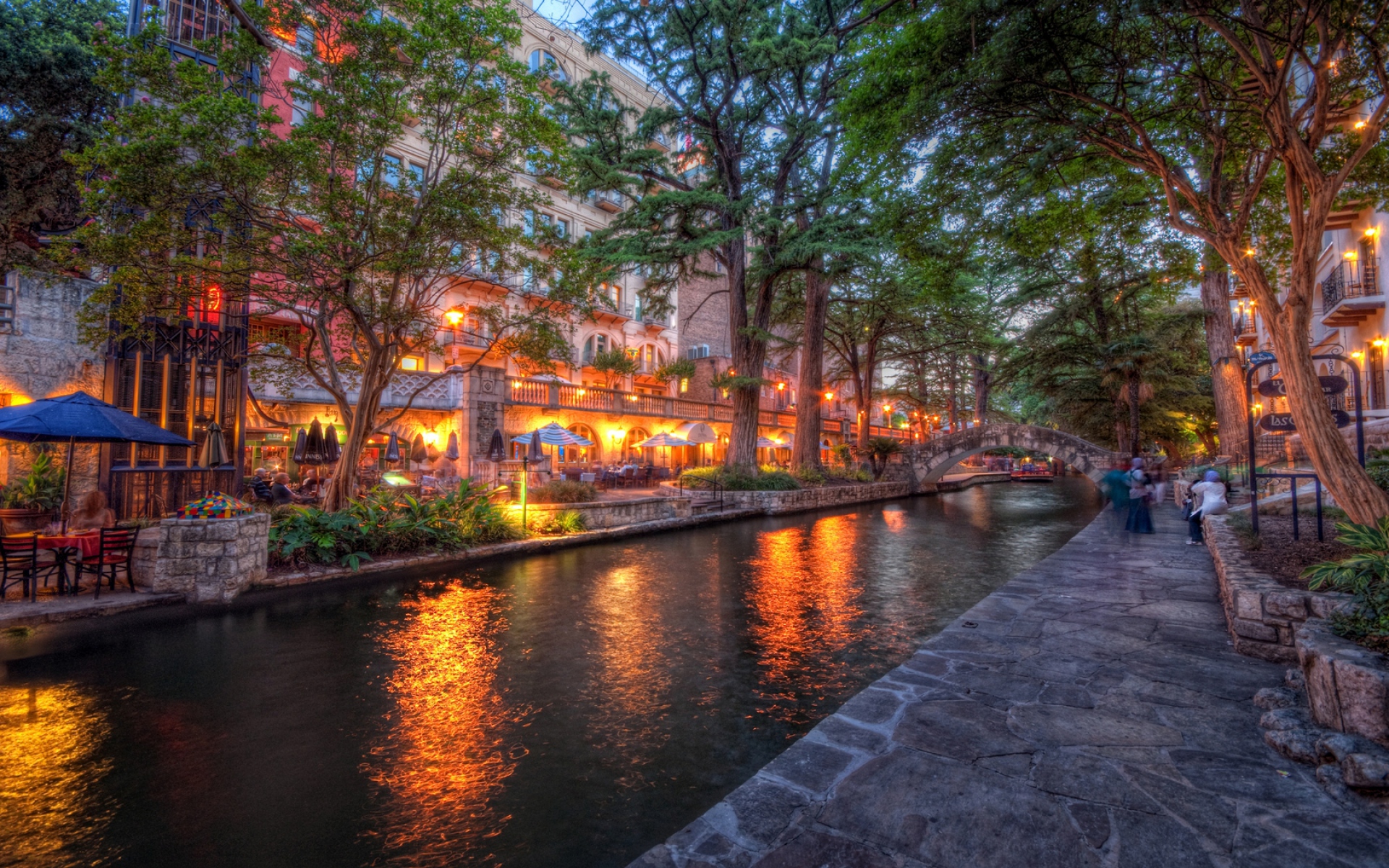 papier peint texas,voie navigable,canal,ville,arbre,ciel