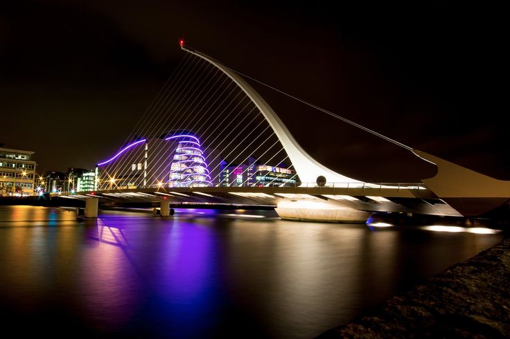 más fondo de pantalla,puente,puente suspendido en cables,noche,área metropolitana,ligero