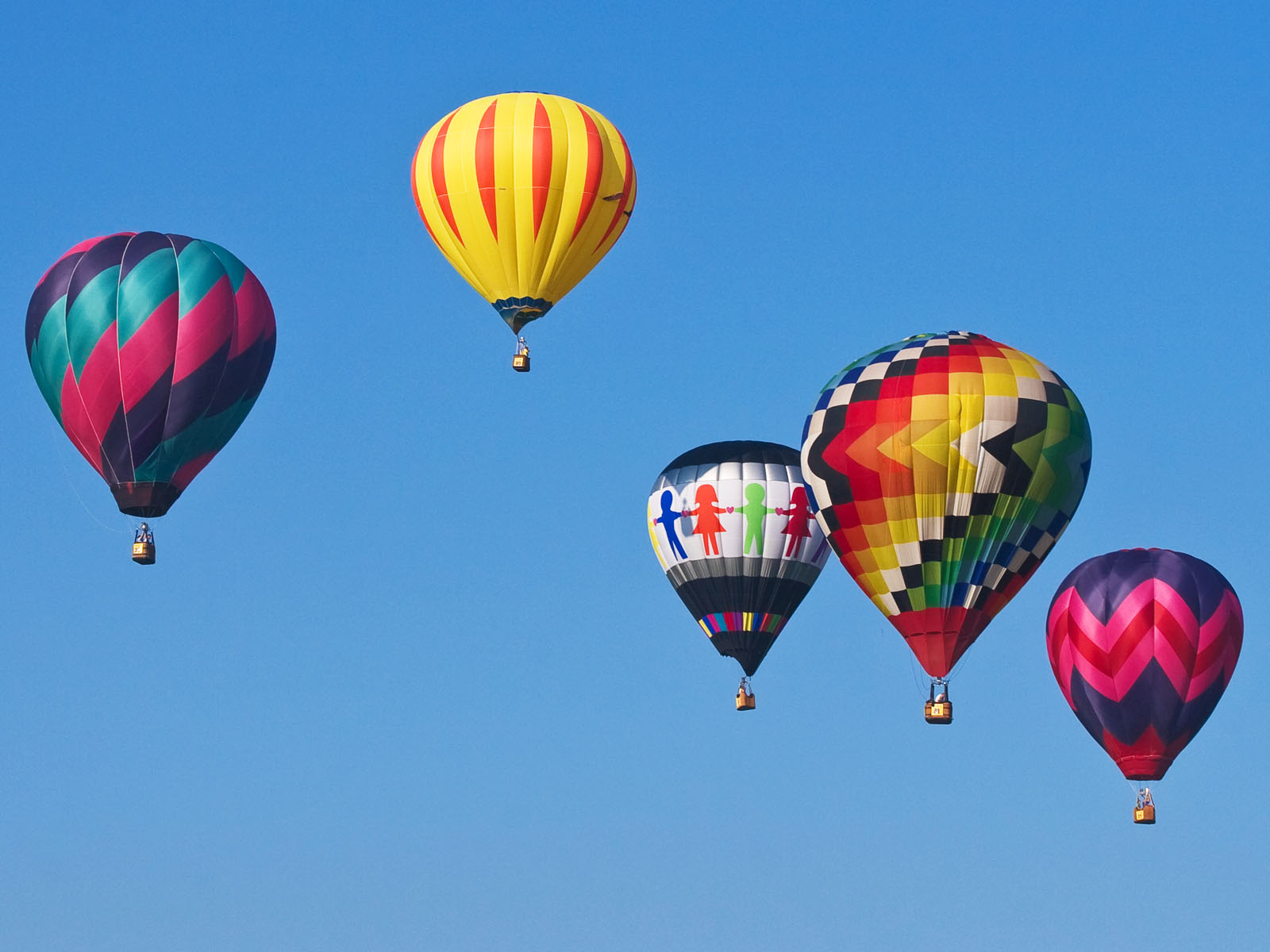 heißluftballon tapete,heißluftballon,heißluftballon fahren,ballon,himmel,tagsüber