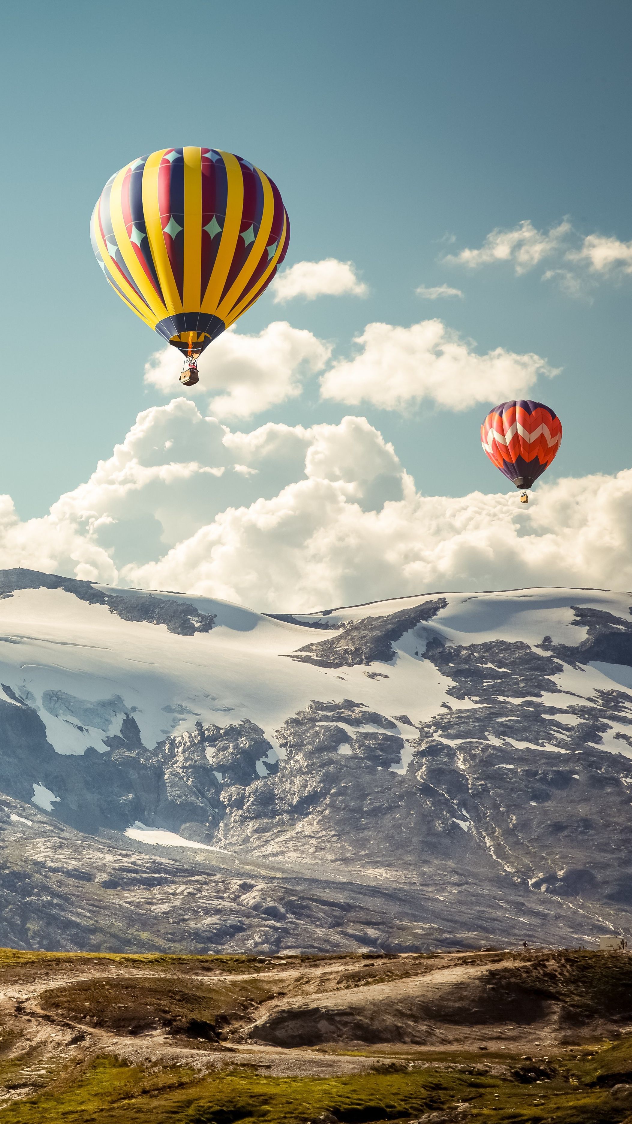 hot air balloon wallpaper,hot air balloon,hot air ballooning,sky,mode of transport,vehicle