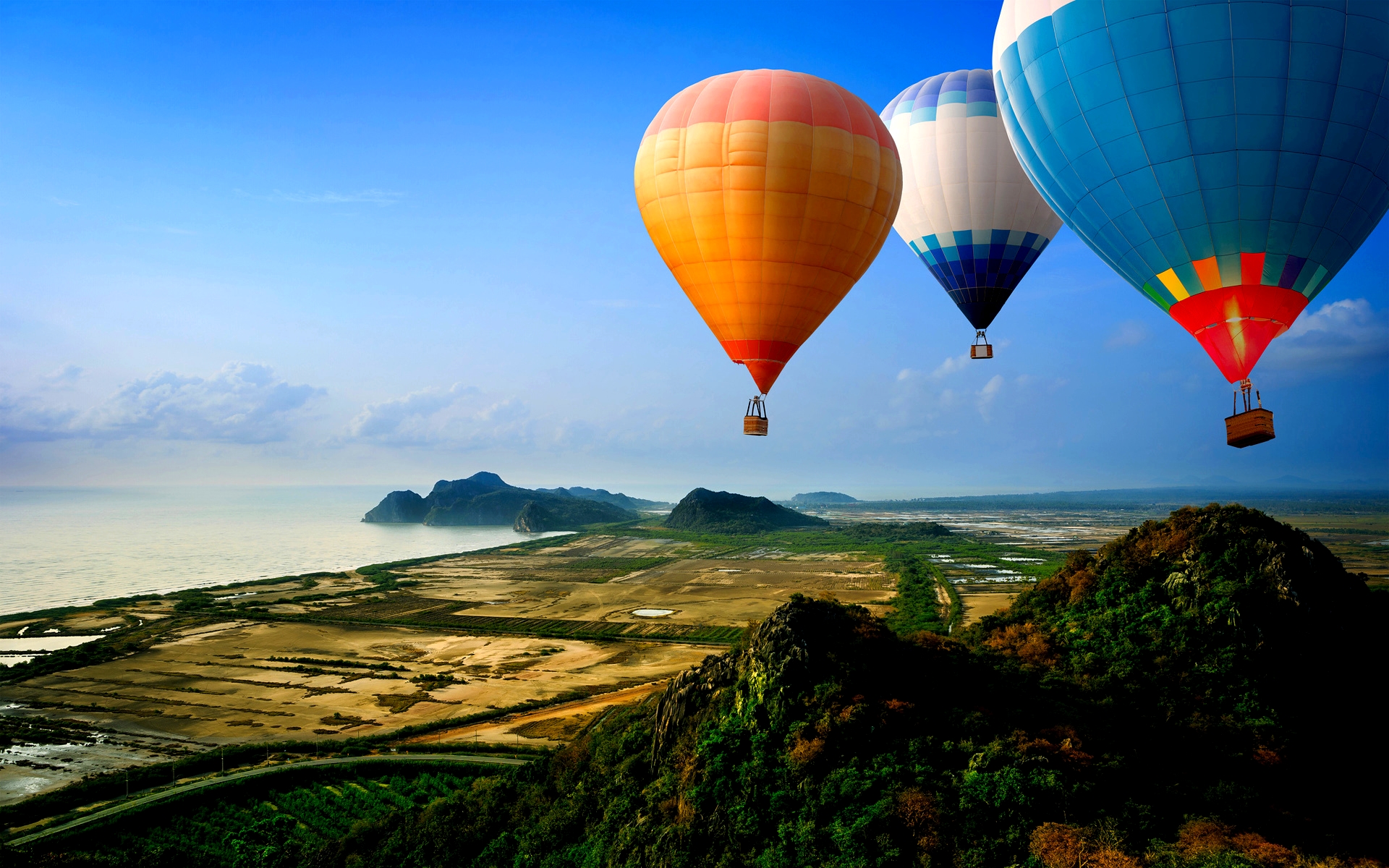 fondo de pantalla de globo de aire caliente,paseos en globo,globo aerostático,cielo,naturaleza,globo