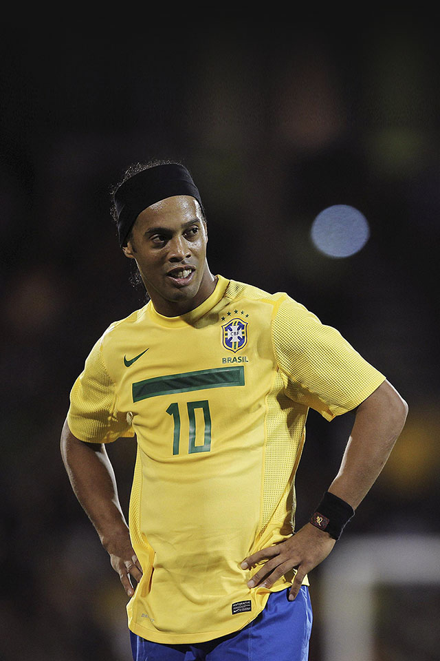 ronaldinho wallpaper,player,football player,team sport,soccer player,sports equipment