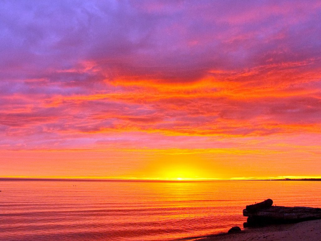 fond d'écran du lever du soleil,ciel,rémanence,horizon,ciel rouge au matin,lever du soleil