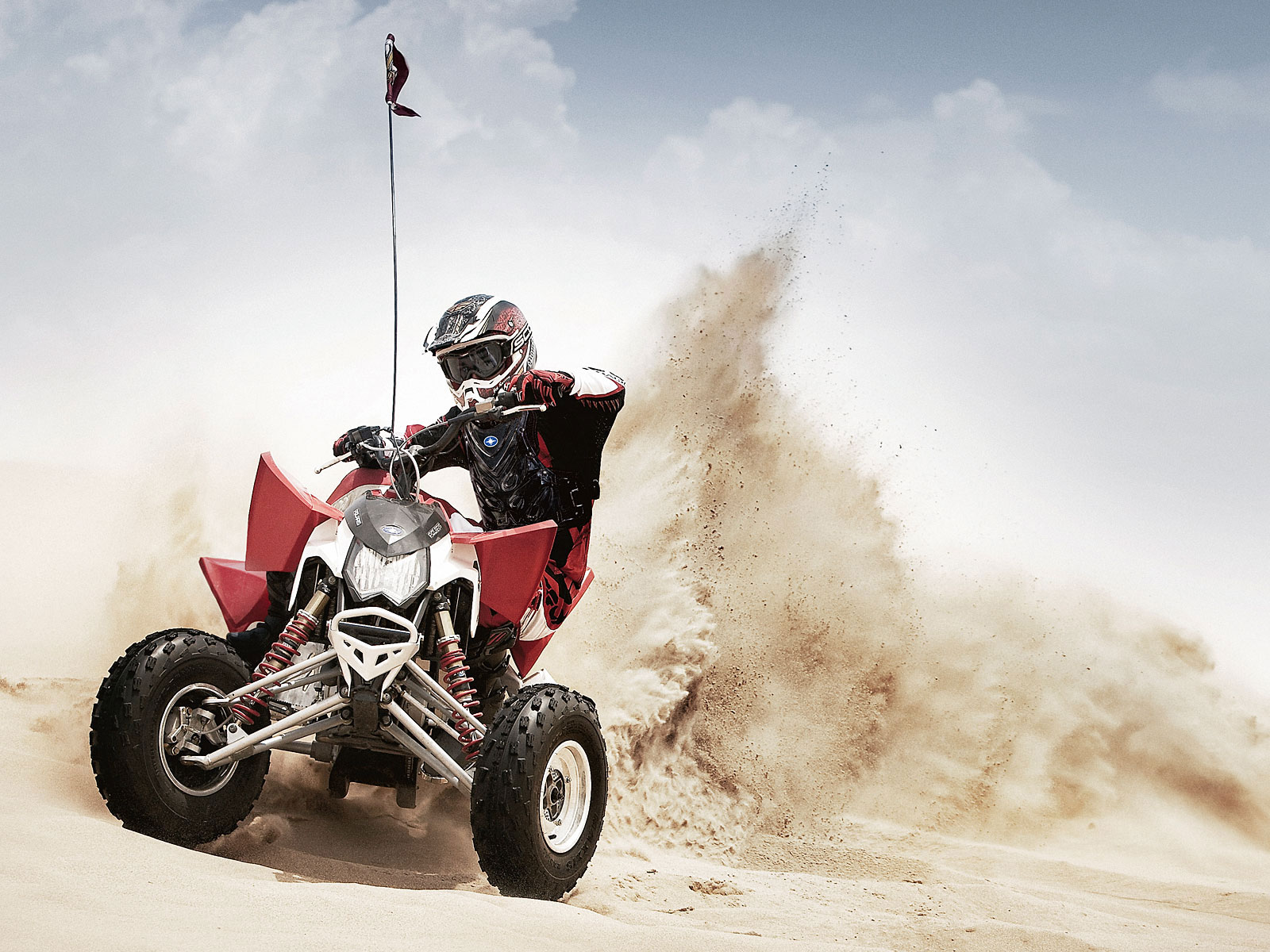 quad fondo de pantalla hd,vehículo terrestre,vehículo todo terreno,vehículo,arena,carreras en el desierto