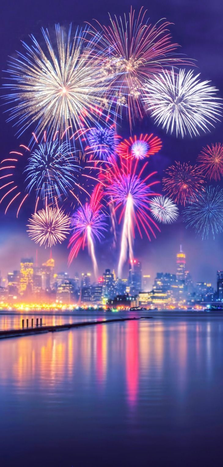 fondo de pantalla del 4 de julio,fuegos artificiales,reflexión,cielo,naturaleza,día de año nuevo